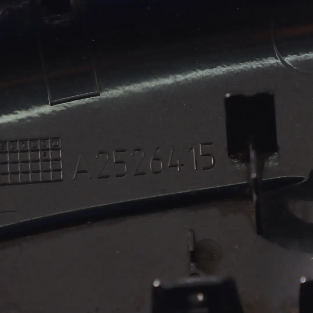 Cadre rétroviseur gauche Phantom Noir - Z9Y pour Audi A8 D4 H4 à propos du numéro de pièce 4H0857527 Audi A8 D4 H4 Cadre rétroviseur gauche Phantom Noir - Z9Y - SKU 4H0857527-PHP - Numéro de pièce 4H0857527