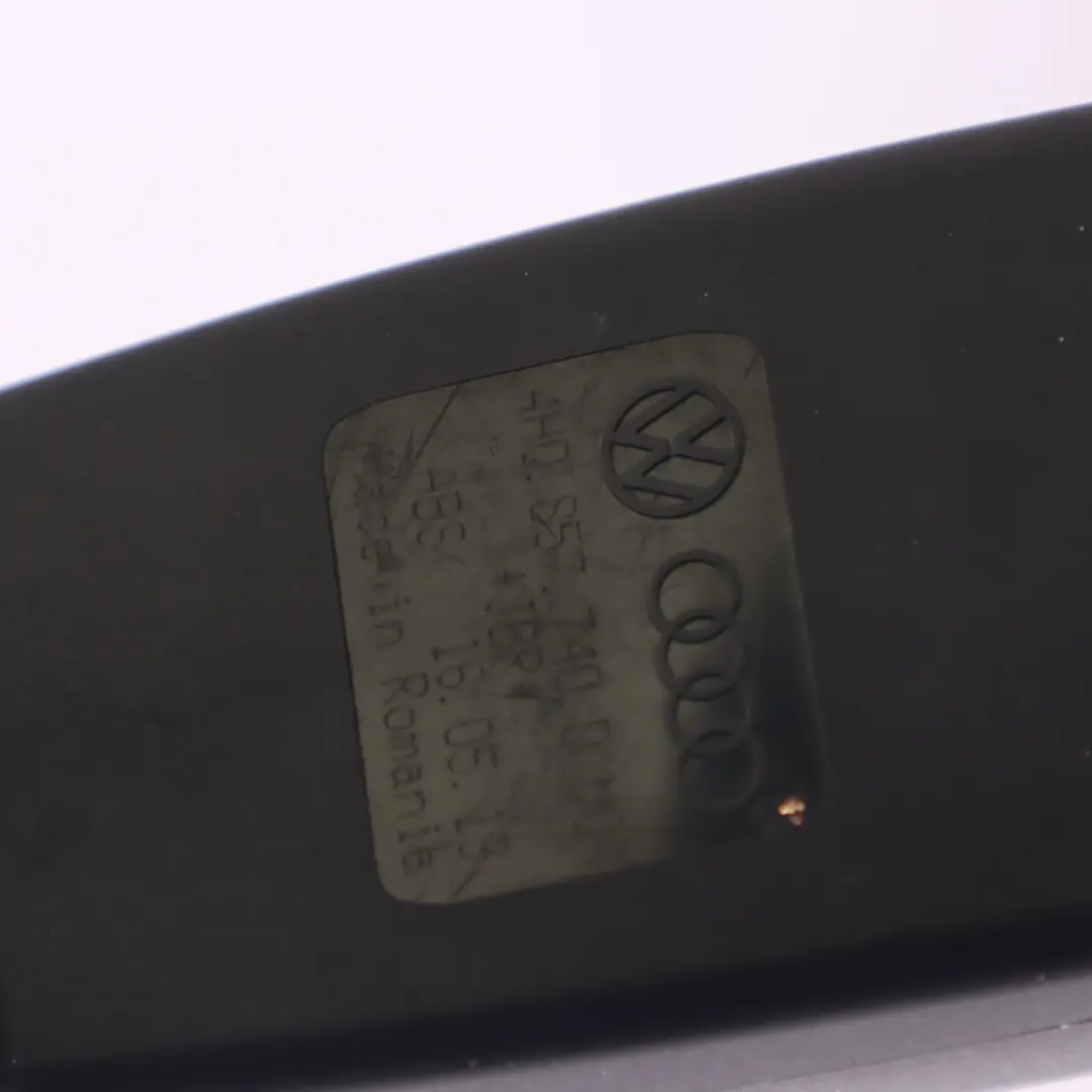 A8L 4H Ceinture sécurité arrière centrale Boucle centrale Noir pour Audi à propos du numéro de pièce 4H0857740D Audi A8L 4H Ceinture sécurité arrière centrale Boucle centrale Noir - SKU 4H0857740D - Numéro de pièce 4H0857740D