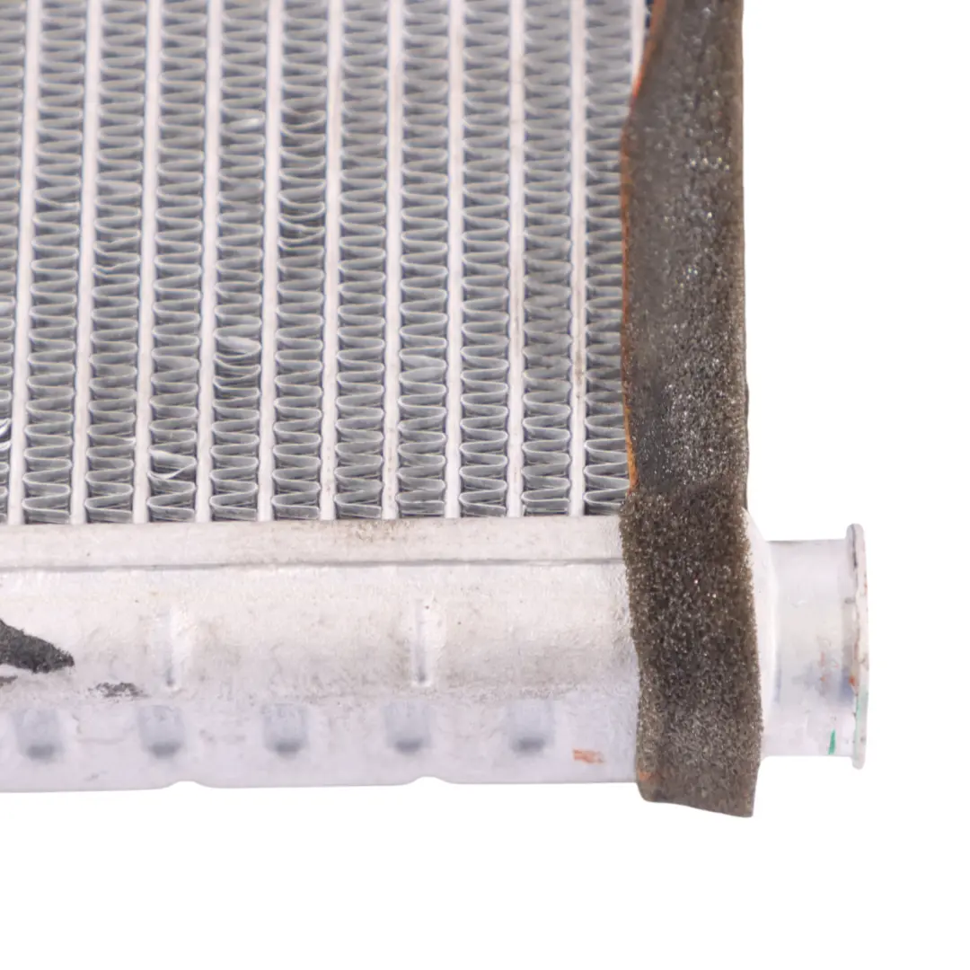 Heater Matrix Heat Exchanger Rear to Audi A8 4H D4 with Part number 4H0898037B Audi A8 4H D4 Heater Matrix Heat Exchanger Rear - SKU 4H0898037B - Part number 4H0898037B