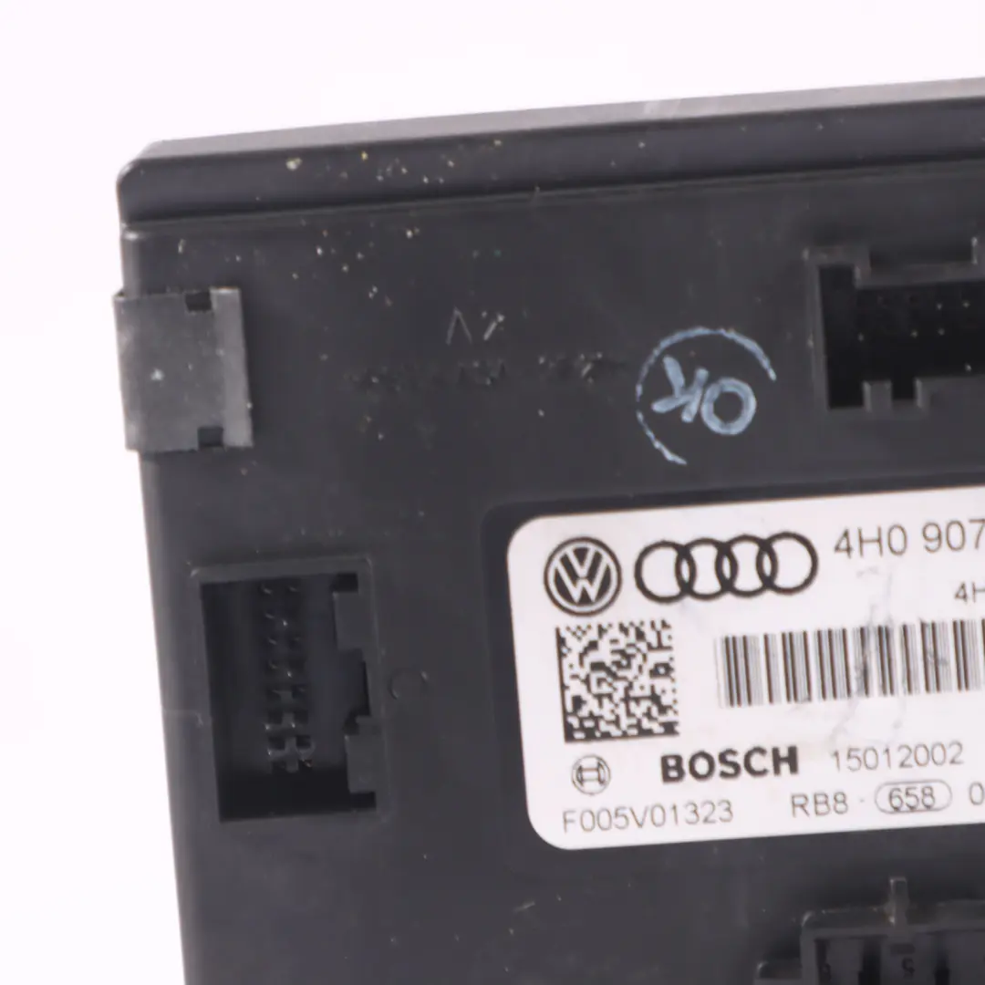 A8L 4H Módulo de control de confort a bordo CCM Unidad ECU para Audi con número de pieza 4H0907063CD Audi A8L 4H Módulo de control de confort a bordo CCM Unidad ECU - SKU 4H0907063CD - Número de pieza 4H0907063CD