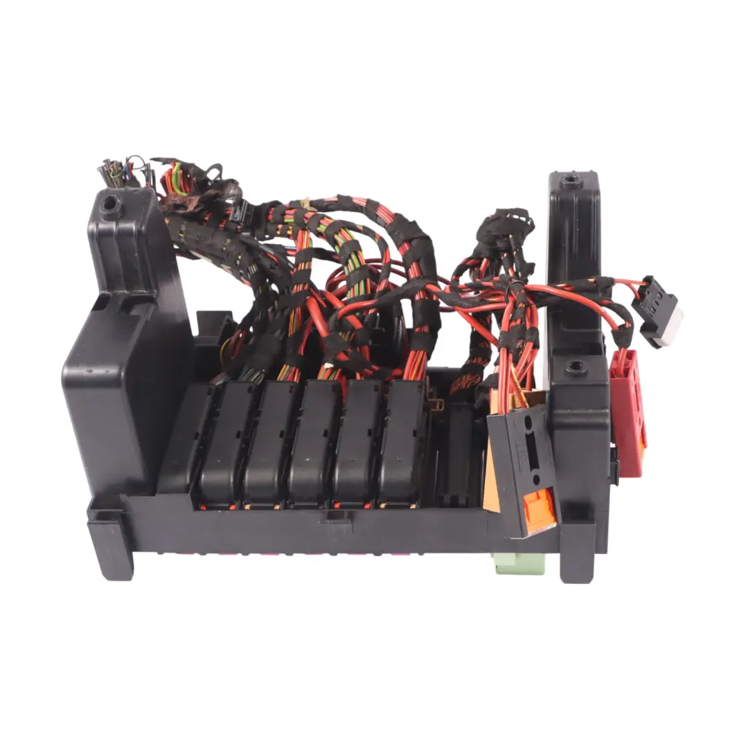 Audi A8 D4 4H Relé Soporte Fusible Caja de Conexiones - SKU 4H0907348C - Número de pieza 4H0907348C