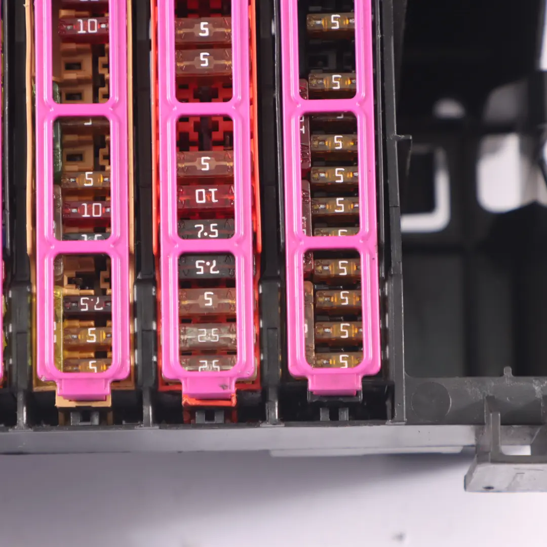 Fuse Bracket Holder Junction Box to Audi A8 D4 4H Relay with Part number 4H0907348C Audi A8 D4 4H Relay Fuse Bracket Holder Junction Box - SKU 4H0907348C - Part number 4H0907348C