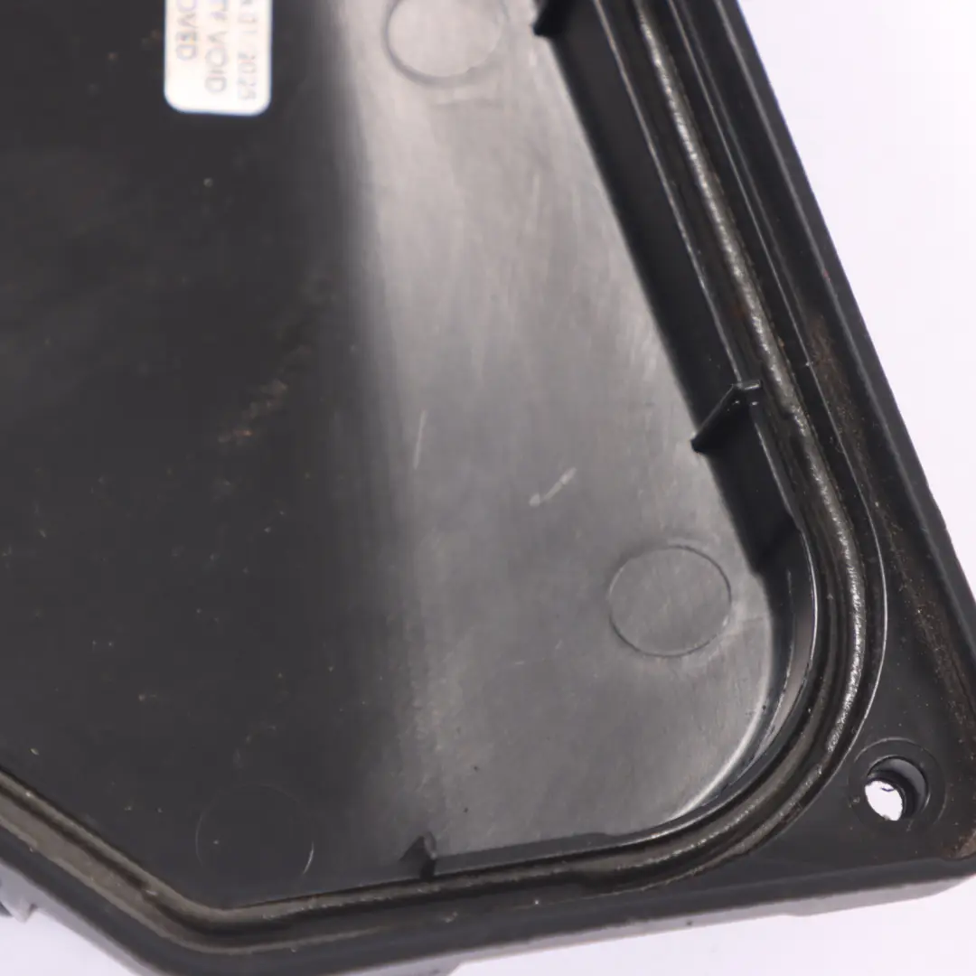Audi A8L 4H Boîte fusibles Chambre relais Couvercle inférieur Boîtier - SKU 4H0937555 - Numéro de pièce 4H0937555