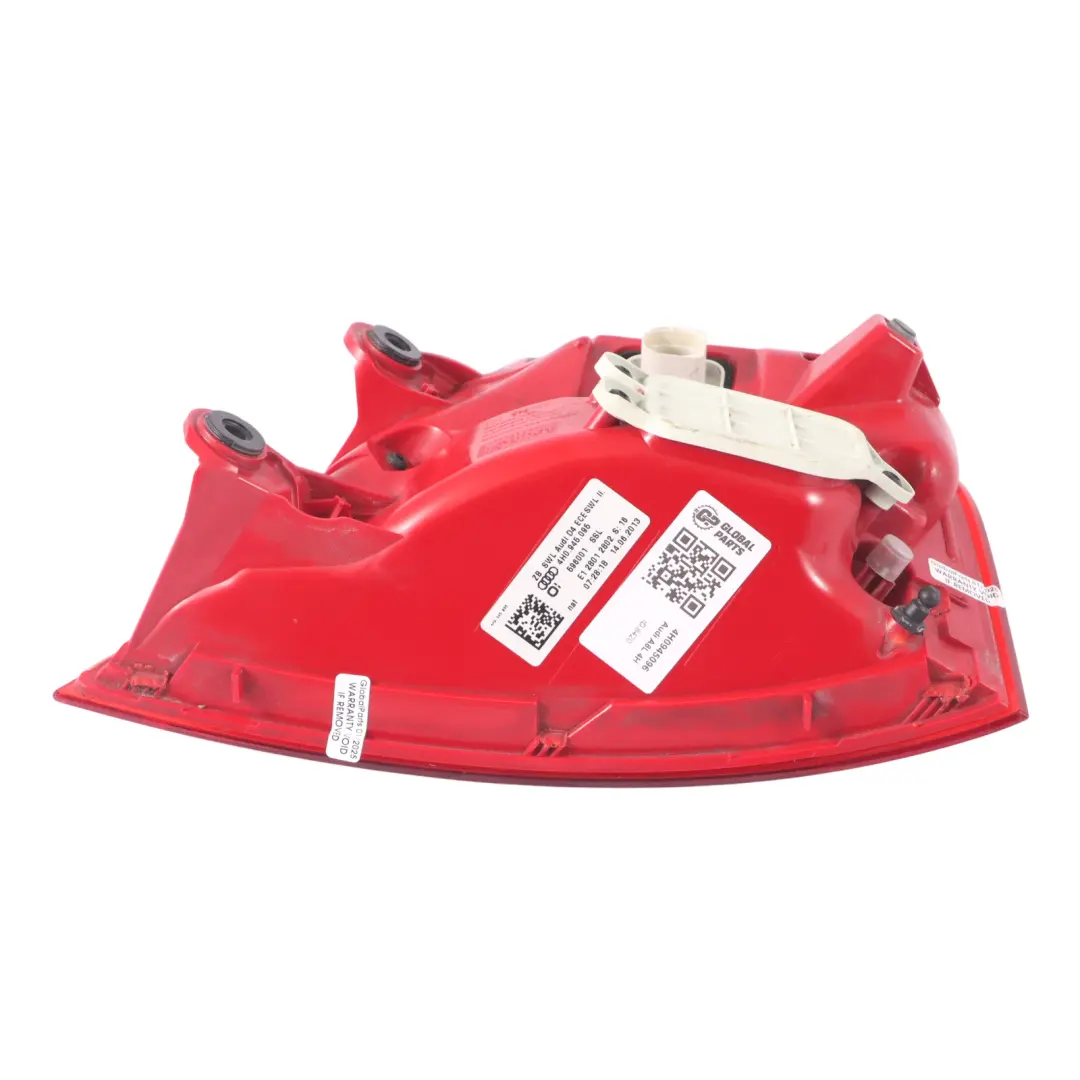 Feu Arrière Extérieur À LED Gauche pour Audi A8 D4 à propos du numéro de pièce 4H0945095 Audi A8 D4 Feu Arrière Extérieur À LED Gauche - SKU 4H0945095 - Numéro de pièce 4H0945095