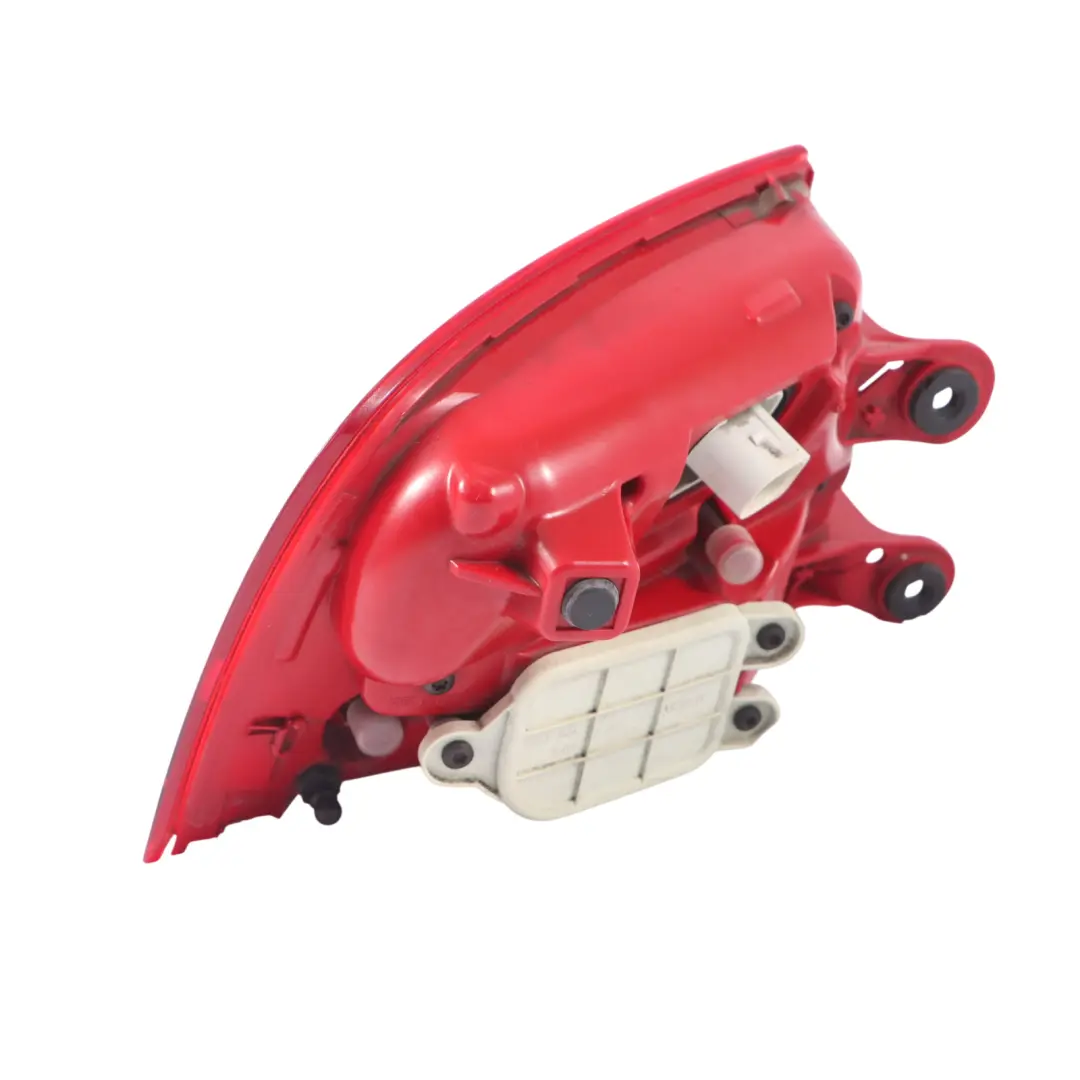 A8L 4H Lampa Światło Zewnętrzne Tył Prawo LED do AUDI o numerze 4H0945096 AUDI A8L 4H Lampa Światło Zewnętrzne Tył Prawo LED - SKU 4H0945096 - Numer Części 4H0945096