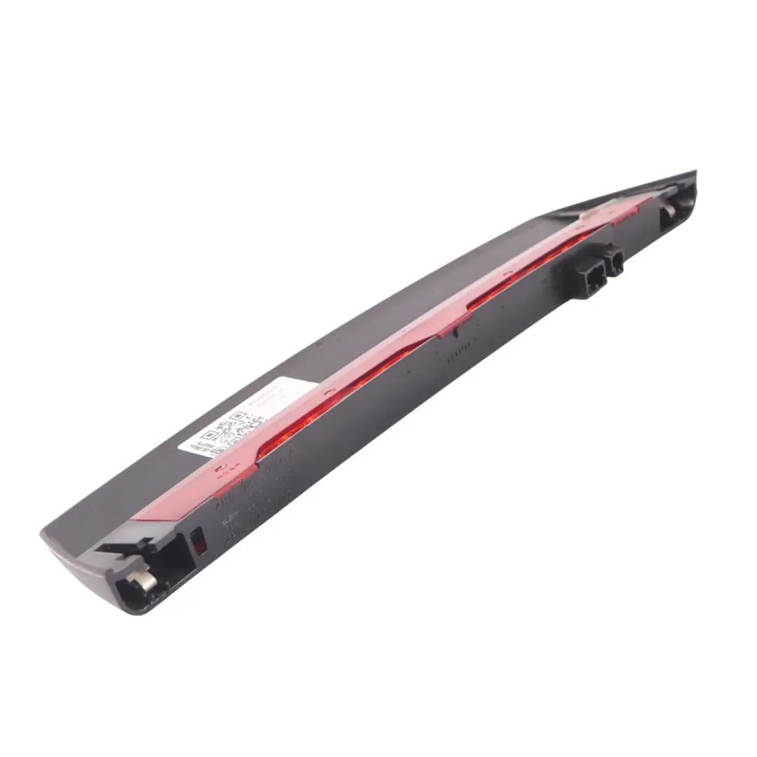 A8L 4H Luz Trasera Adicional Tercera Luz De Freno para Audi con número de pieza 4H0945097A Audi A8L 4H Luz Trasera Adicional Tercera Luz De Freno - SKU 4H0945097A - Número de pieza 4H0945097A