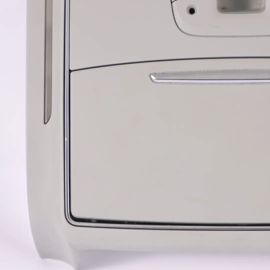 A8L 4H Luz Interior Techo Panel Delantero Luz Lectura Gris para Audi con número de pieza 4H0947135G Audi A8L 4H Luz Interior Techo Panel Delantero Luz Lectura Gris - SKU 4H0947135G - Número de pieza 4H0947135G