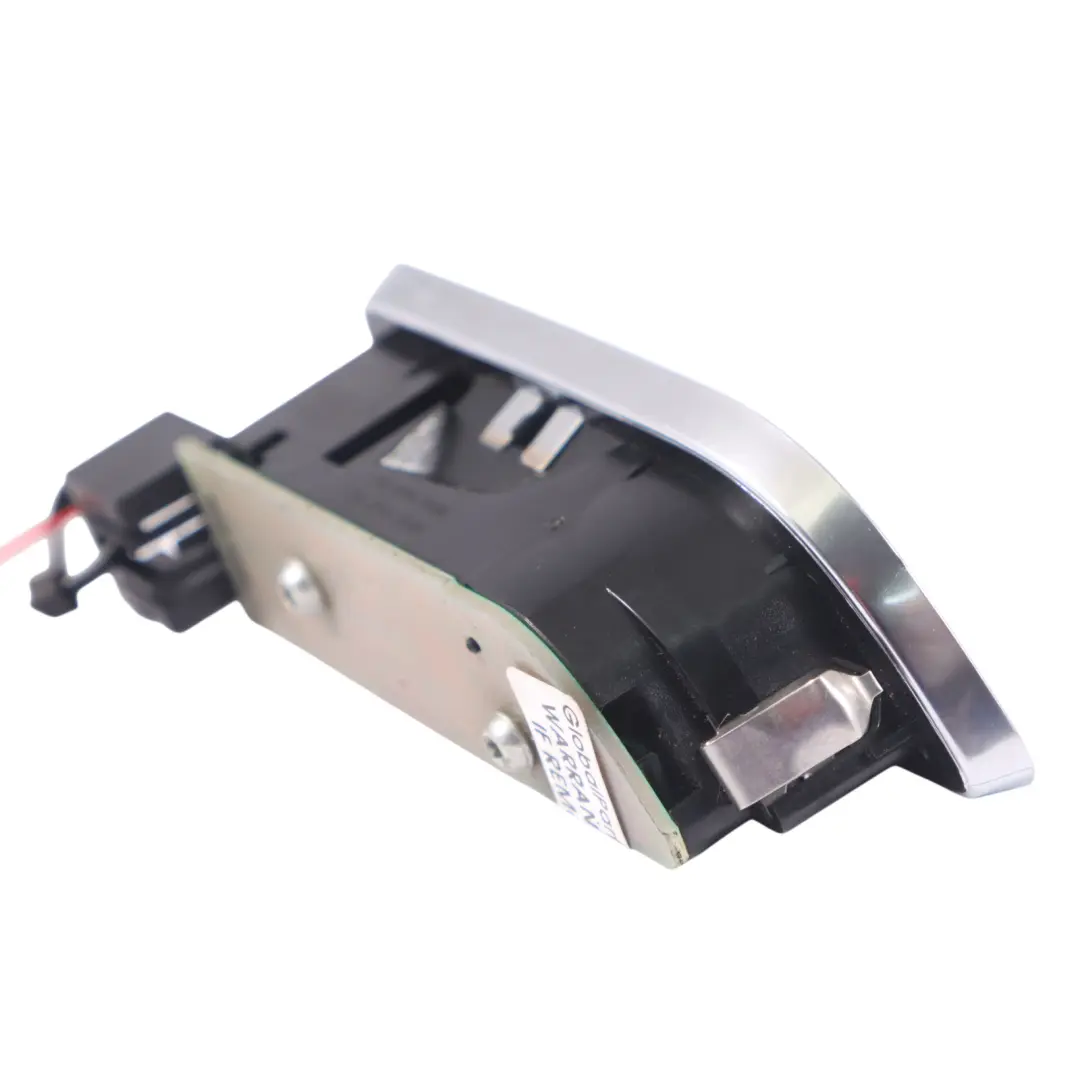 Audi A8L 4H Lampe de lecture intérieure de toit arrière gauche - SKU 4H0947353 - Numéro de pièce 4H0947353
