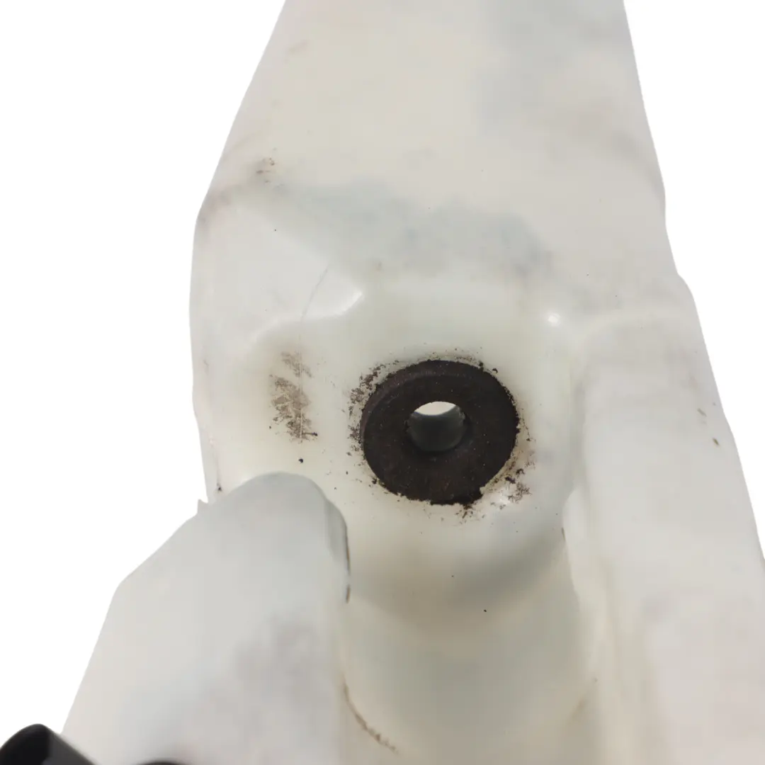 A8L 4H Zbiornik Płynu Spryskiwaczy do Audi o numerze 4H0955453B Audi A8L 4H Zbiornik Płynu Spryskiwaczy - SKU 4H0955453B - Numer Części 4H0955453B