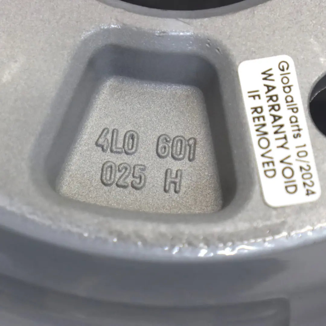 Alloy Rims Set 20" 9J ET:60 Star Spoke to Audi Q7 4L Silver Wheel with Part number 4L0601025H Audi Q7 4L Silver Wheel Alloy Rims Set 20" 9J ET:60 Star Spoke - SKU 4L0601025H - Part number 4L0601025H