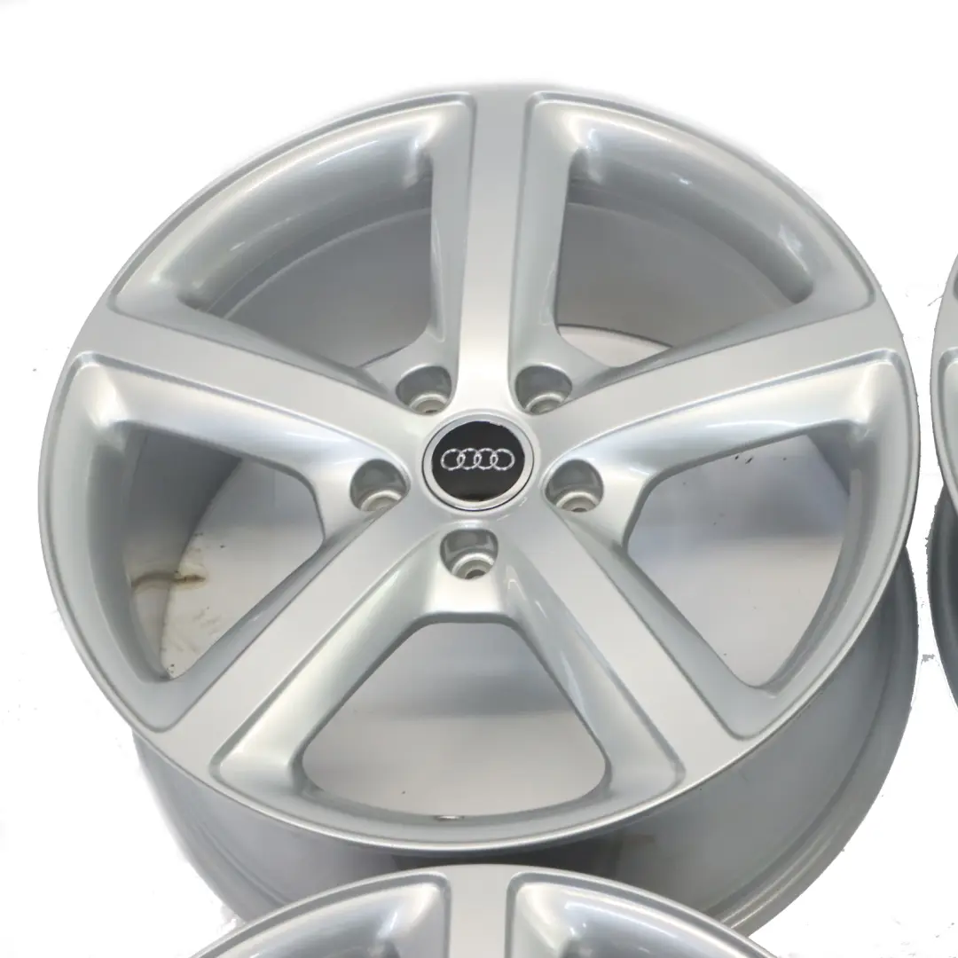 Alloy Rims Set 20" 9J ET:60 Star Spoke to Audi Q7 4L Silver Wheel with Part number 4L0601025H Audi Q7 4L Silver Wheel Alloy Rims Set 20" 9J ET:60 Star Spoke - SKU 4L0601025H - Part number 4L0601025H