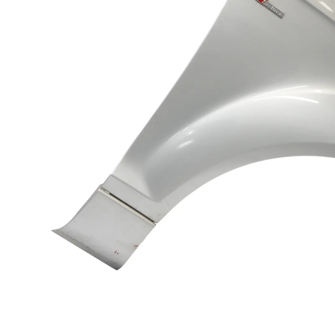 Audi Q7 4L Pannello laterale anteriore destro Parafango Ice Silver Metallic X7W - SKU 4L0821102-ICS - Numero di parte 4L0821102