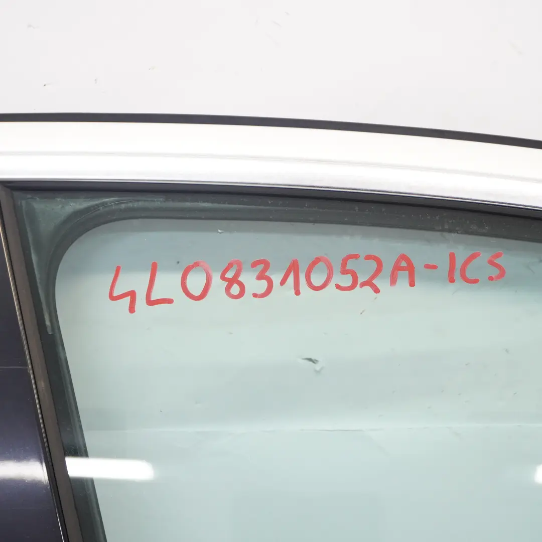 Drzwi Prawe Przednie Ice Silver Srebrny Metalik - X7W do Audi Q7 4L o numerze 4L0831052A Audi Q7 4L Drzwi Prawe Przednie Ice Silver Srebrny Metalik - X7W - SKU 4L0831052A-ICS - Numer Części 4L0831052A