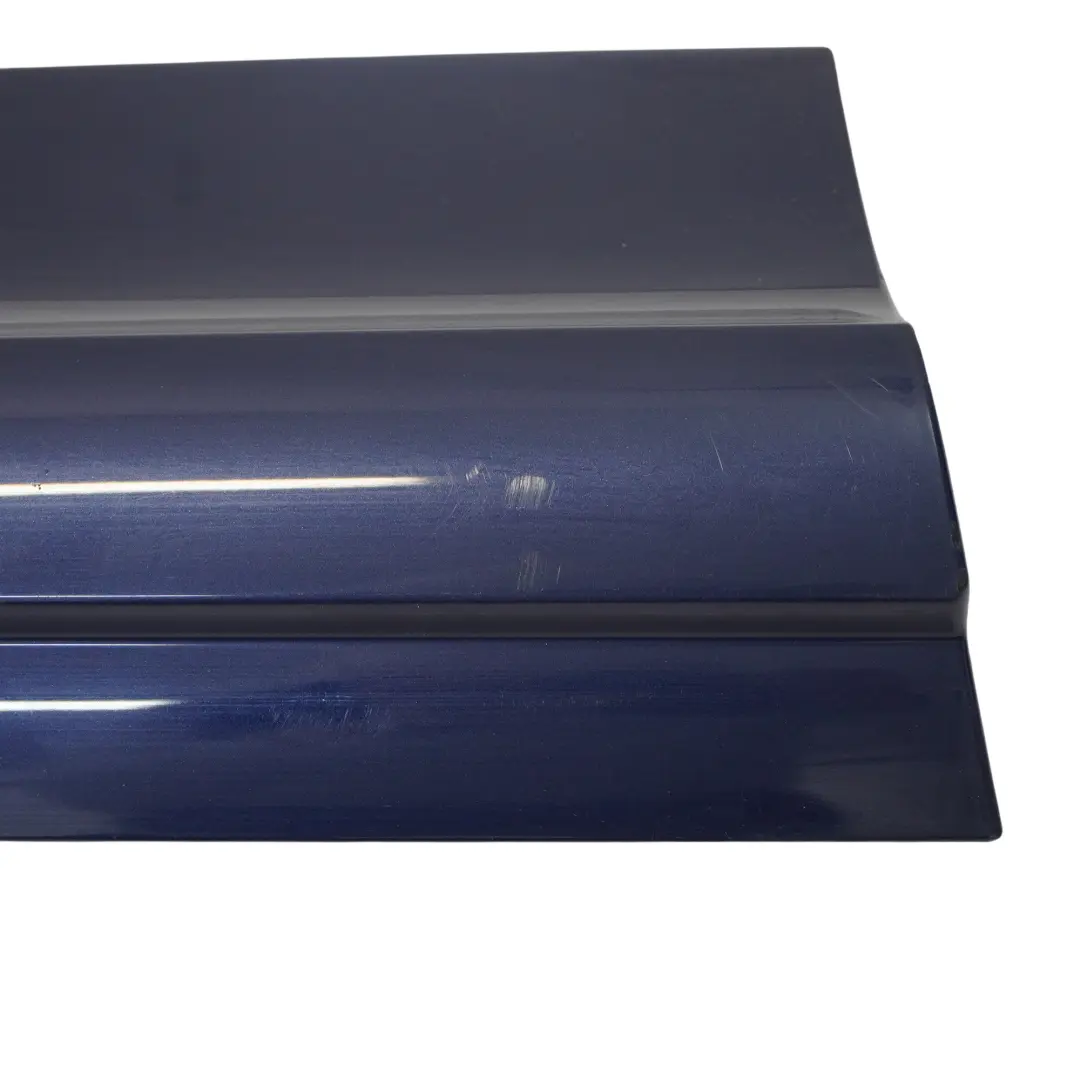 Peldaño Cubre Puerta delantera Izquierdo Mugello Blue Pearl - Z5E para AUDI Q7 4L con número de pieza 4L0853959F AUDI Q7 4L Peldaño Cubre Puerta delantera Izquierdo Mugello Blue Pearl - Z5E - SKU 4L0853959F-MUB - Número de pieza 4L0853959F