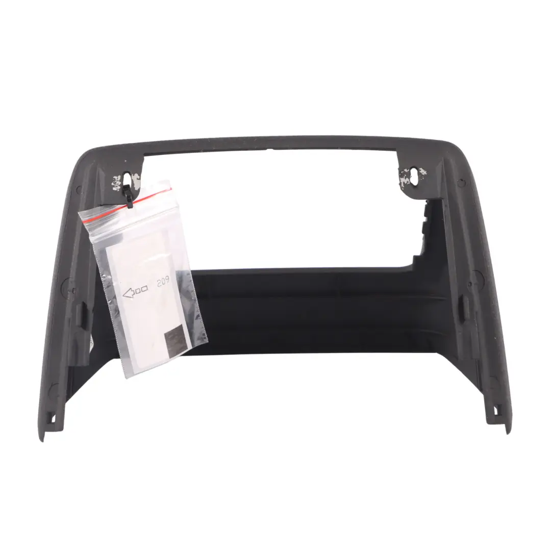 Buse d'aération arrière Cache console centrale pour Audi A4 B9 à propos du numéro de pièce 4L0864147 Audi A4 B9 Buse d'aération arrière Cache console centrale - SKU 4L0864147 - Numéro de pièce 4L0864147