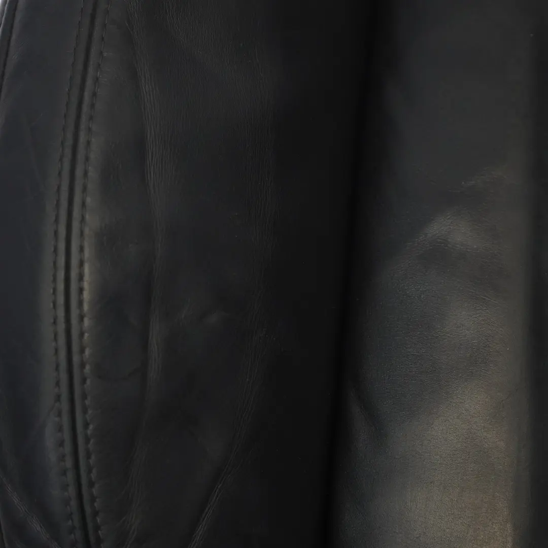 Rückenlehnenbezug Vordersitz rechts beheizt Panel Schwarz Leder für Audi Q7 4L mit Teilenummer 4L0881806F Audi Q7 4L Rückenlehnenbezug Vordersitz rechts beheizt Panel Schwarz Leder - SKU 4L0881806F - Teilenummer 4L0881806F