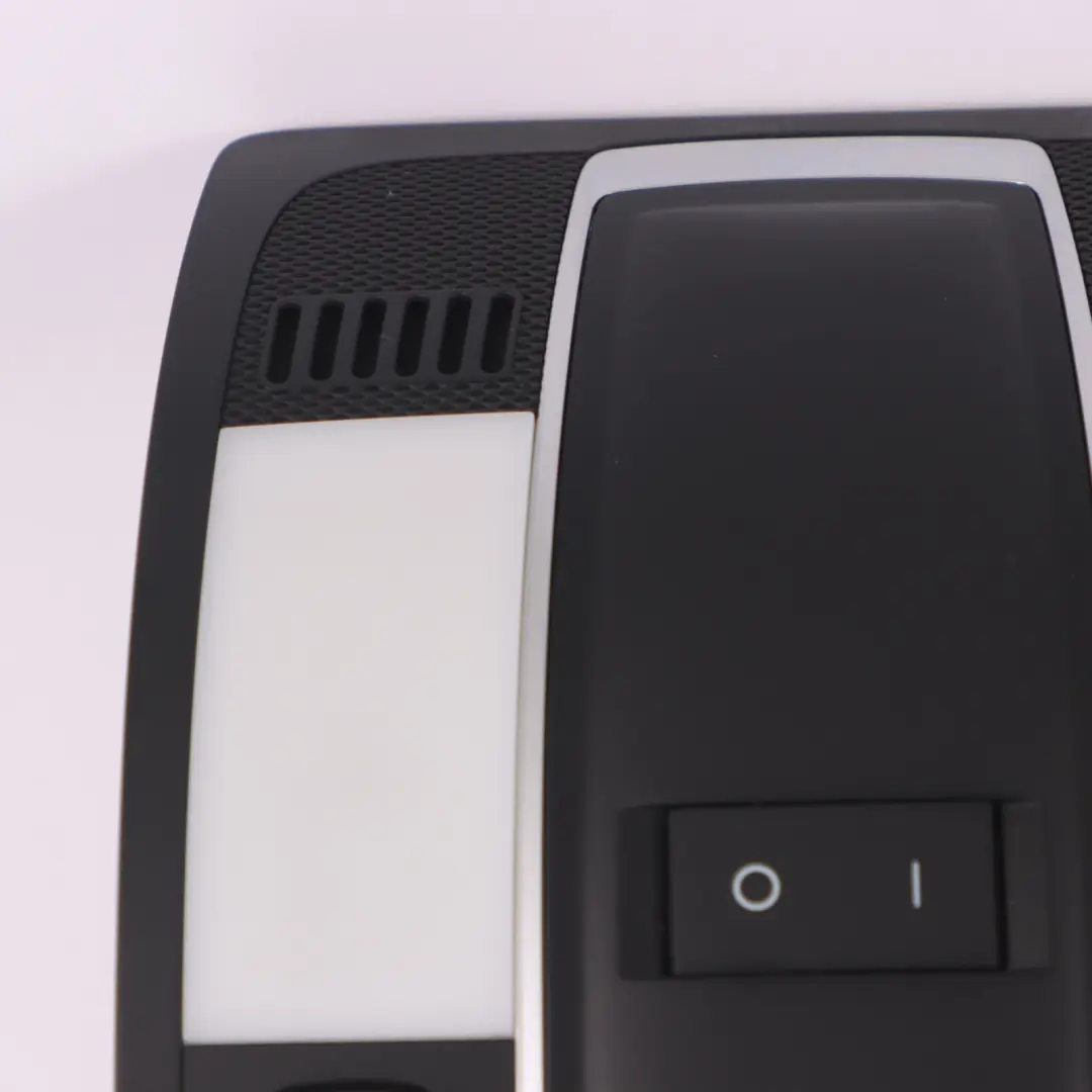 Luce da tetto AUDI Q7 4L A6 C6 Lampada lettura anteriore interna Nero per con numero di parte 4L0947140 Luce da tetto AUDI Q7 4L A6 C6 Lampada lettura anteriore interna Nero - SKU 4L0947140 - Numero di parte 4L0947140