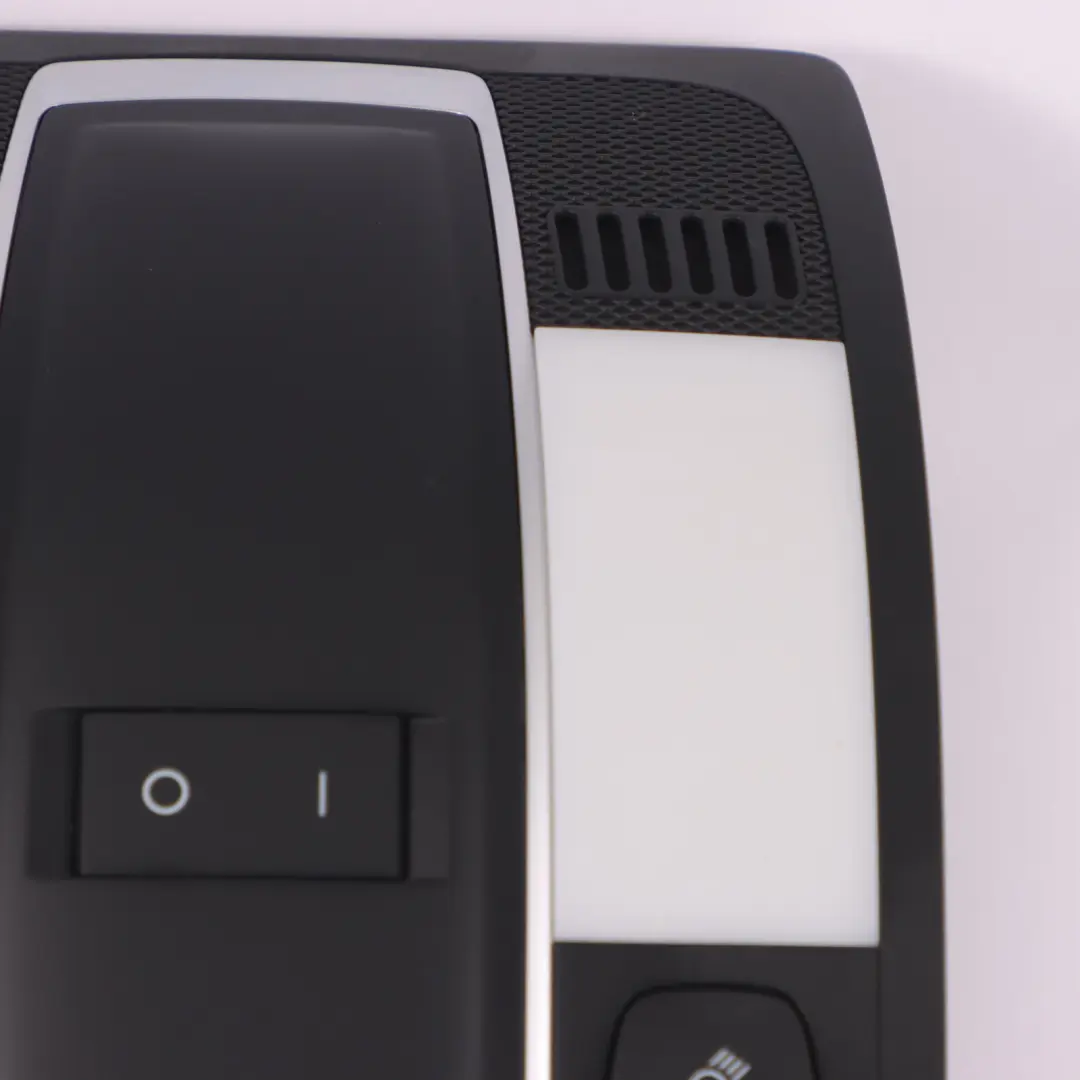 Luz de techo AUDI Q7 4L A6 C6 Luz de lectura interior delantera Negro para con número de pieza 4L0947140 Luz de techo AUDI Q7 4L A6 C6 Luz de lectura interior delantera Negro - SKU 4L0947140 - Número de pieza 4L0947140