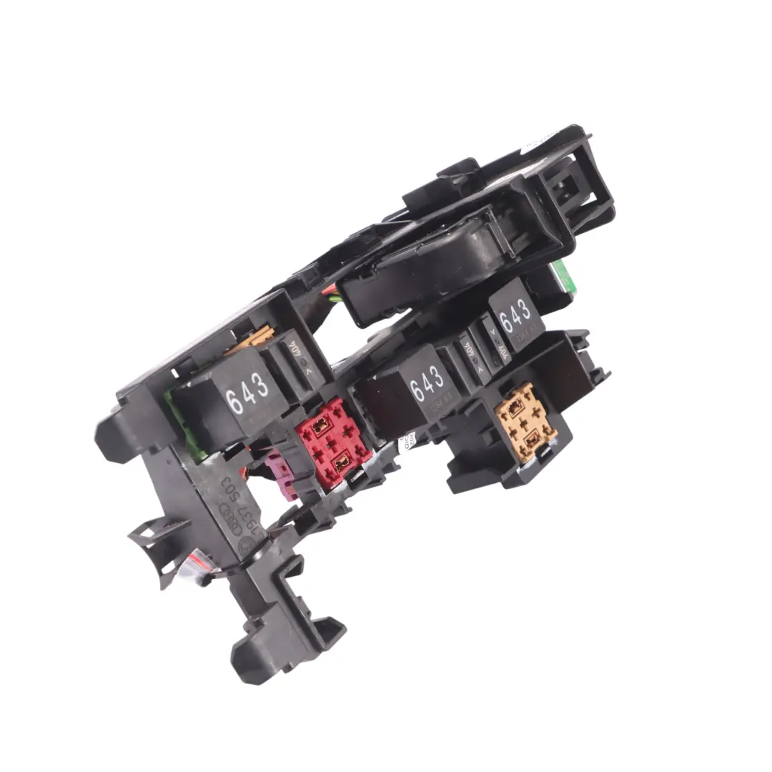 Sicherung Relais Box Modul elektrische Steuereinheit für Audi Q7 4L mit Teilenummer 4L1937503 Audi Q7 4L Sicherung Relais Box Modul elektrische Steuereinheit - SKU 4L1937503 - Teilenummer 4L1937503