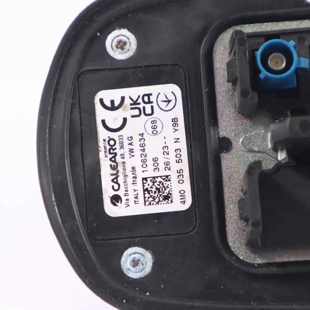 Antenne Dach Radio Antenne Hai für Audi A4 B9 mit Teilenummer 4M0035503N Audi A4 B9 Antenne Dach Radio Antenne Hai - SKU 4M0035503N - Teilenummer 4M0035503N