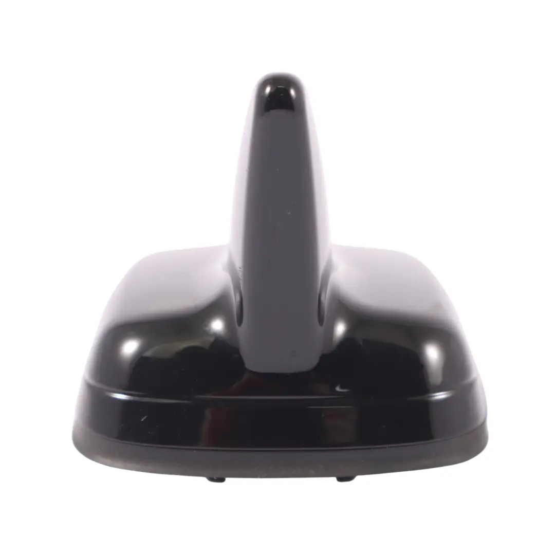 Antena Dachowa GPS Rekin do Audi A4 B9 o numerze 4M0035503N Audi A4 B9 Antena Dachowa GPS Rekin - SKU 4M0035503N - Numer Części 4M0035503N