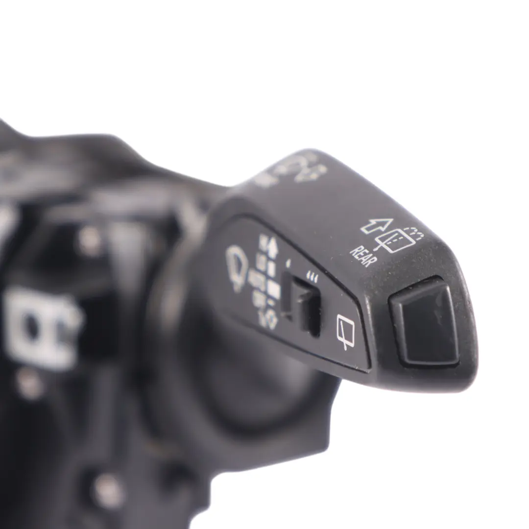 Kolumna Kierownicy Przełącznik Zespolony Manetki do Audi A4 B9 o numerze 4M0907129HD Audi A4 B9 Kolumna Kierownicy Przełącznik Zespolony Manetki - SKU 4M0907129HD - Numer Części 4M0907129HD