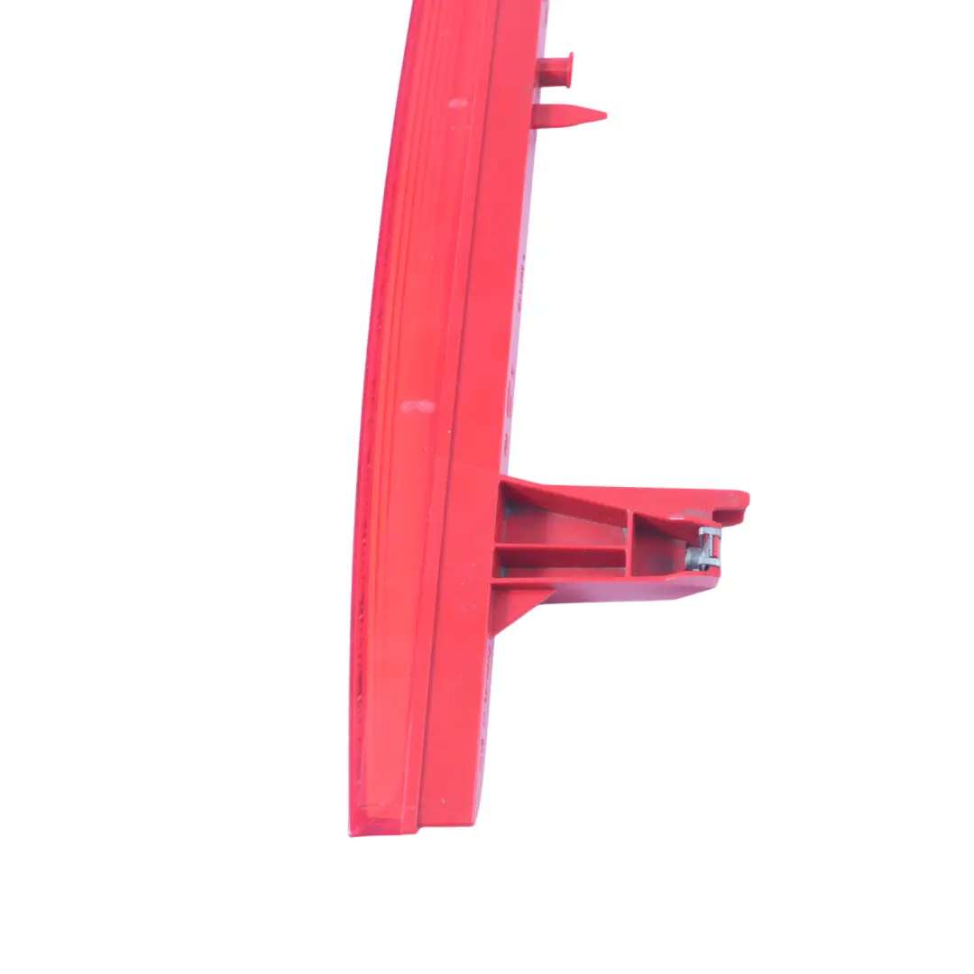 Hintere Brems Leuchte Dritte Bremsleuchte Rot für Audi A4 B9 mit Teilenummer 4M0945097 Audi A4 B9 Hintere Brems Leuchte Dritte Bremsleuchte Rot - SKU 4M0945097 - Teilenummer 4M0945097