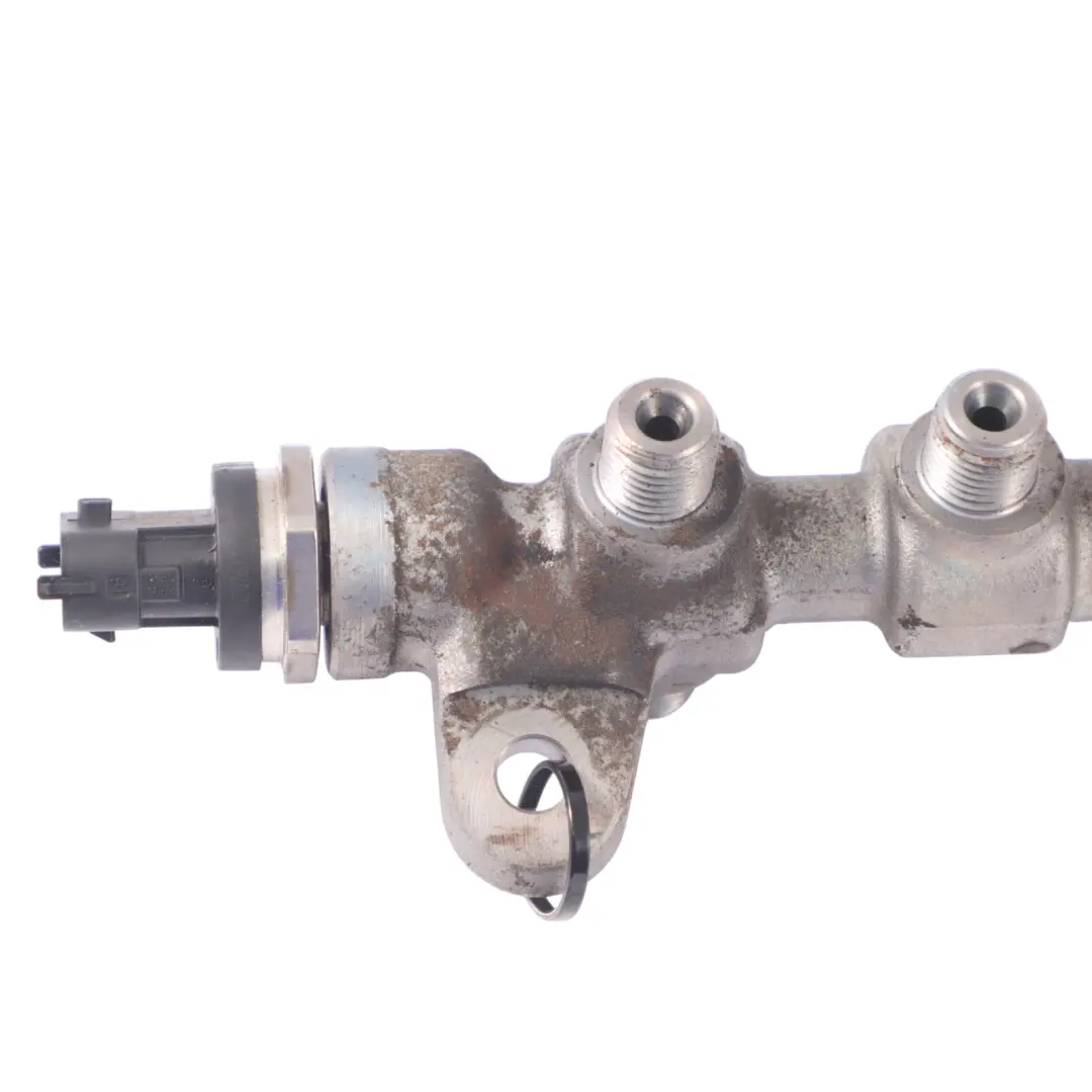 Striscia per iniettori per Fiat Doblo 2.0 Diesel con numero di parte 55215208 Fiat Doblo 2.0 Diesel Striscia per iniettori - SKU 55215208 - Numero di parte 55215208