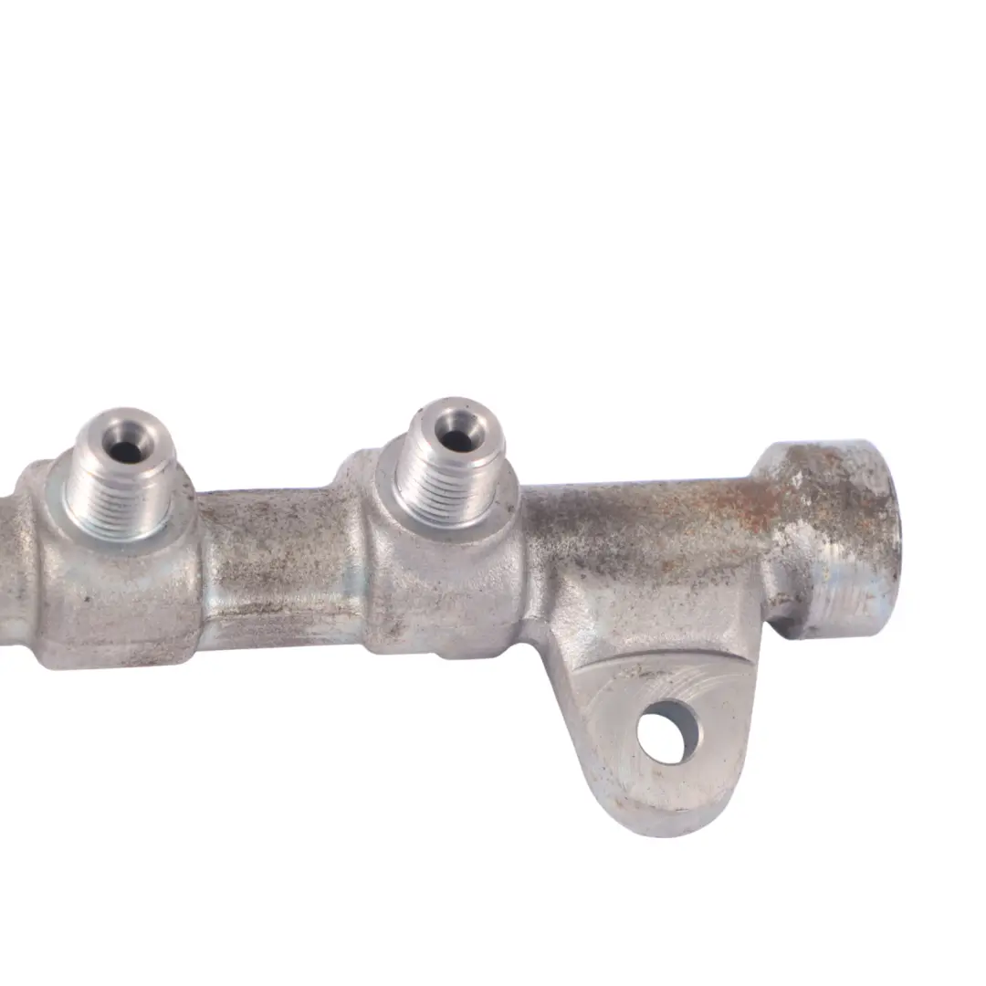 Striscia per iniettori per Fiat Doblo 2.0 Diesel con numero di parte 55215208 Fiat Doblo 2.0 Diesel Striscia per iniettori - SKU 55215208 - Numero di parte 55215208