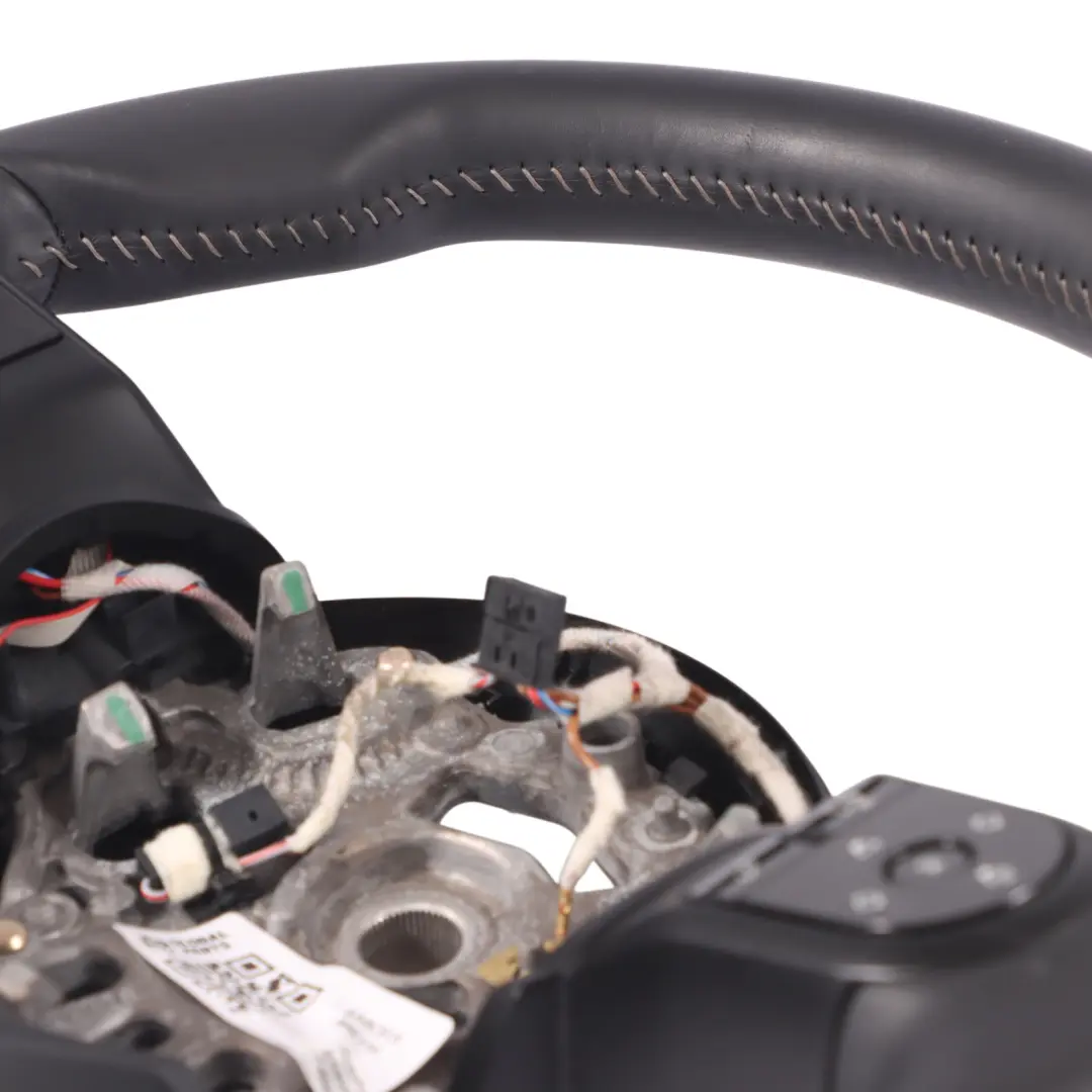  Volant Mini F54 F55 F56 F60 LCI Cuir Noir Sport Fils Blancs - SKU 5A0C815 - Numéro de pièce 5A0C815