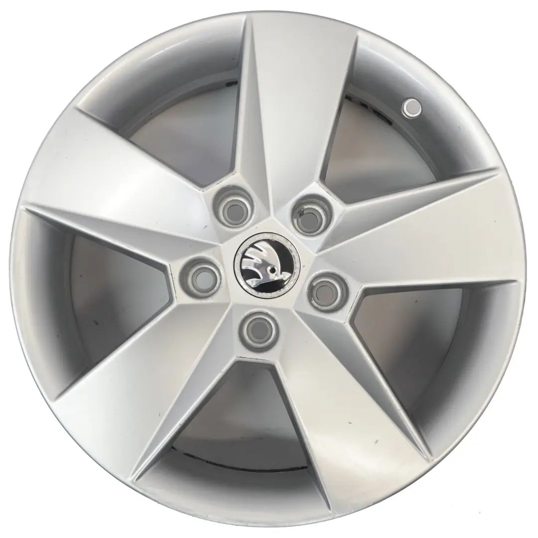 Mk3 5E Silver Alloy Wheel Rim 6,5J 16" ET:46 Star Spoke to Skoda Octavia with Part number 5E0601025H Skoda Octavia Mk3 5E Silver Alloy Wheel Rim 6,5J 16" ET:46 Star Spoke - SKU 5E0601025H-3 - Part number 5E0601025H