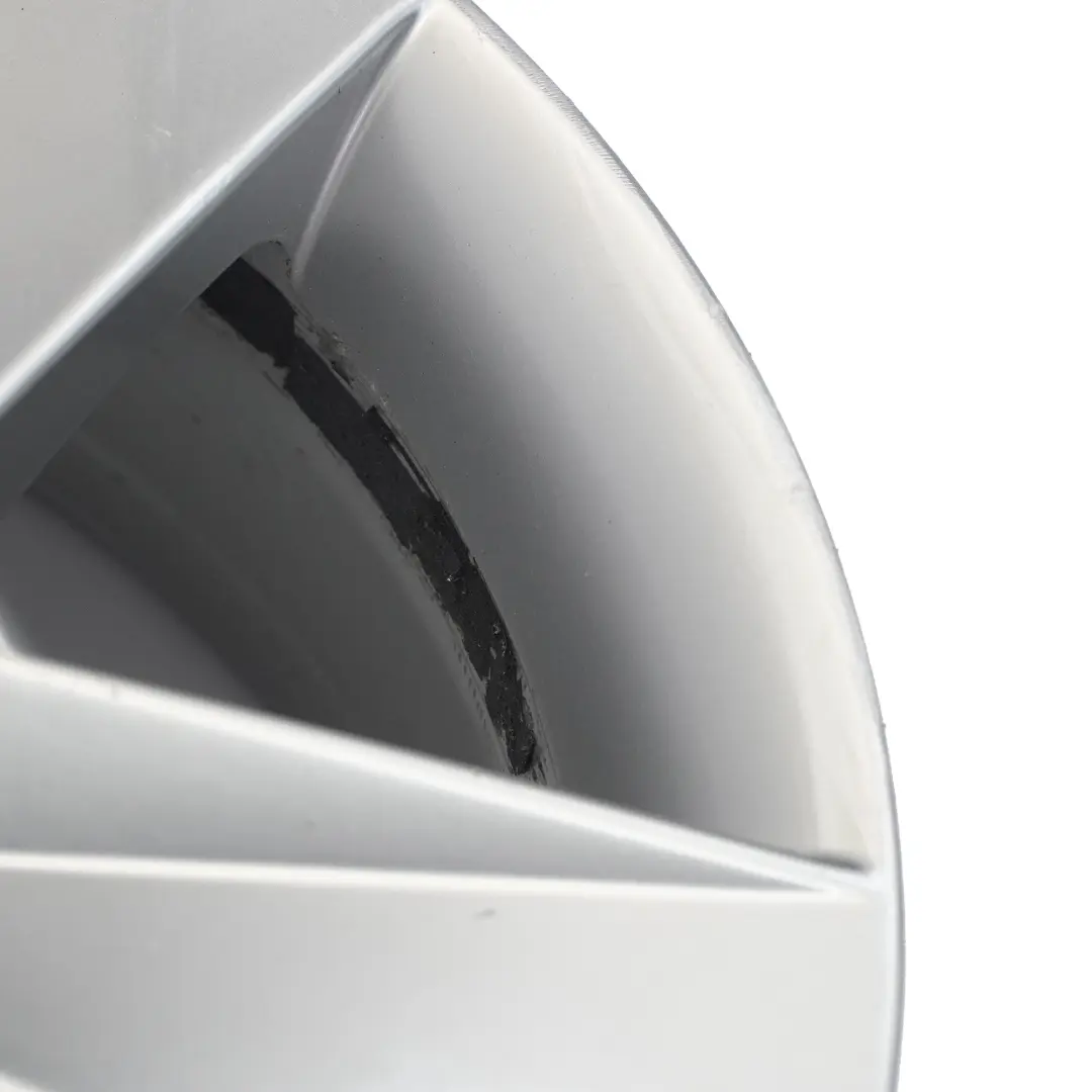 Mk3 5E Silver Alloy Wheel Rim 6,5J 16" ET:46 Star Spoke to Skoda Octavia with Part number 5E0601025H Skoda Octavia Mk3 5E Silver Alloy Wheel Rim 6,5J 16" ET:46 Star Spoke - SKU 5E0601025H-3 - Part number 5E0601025H