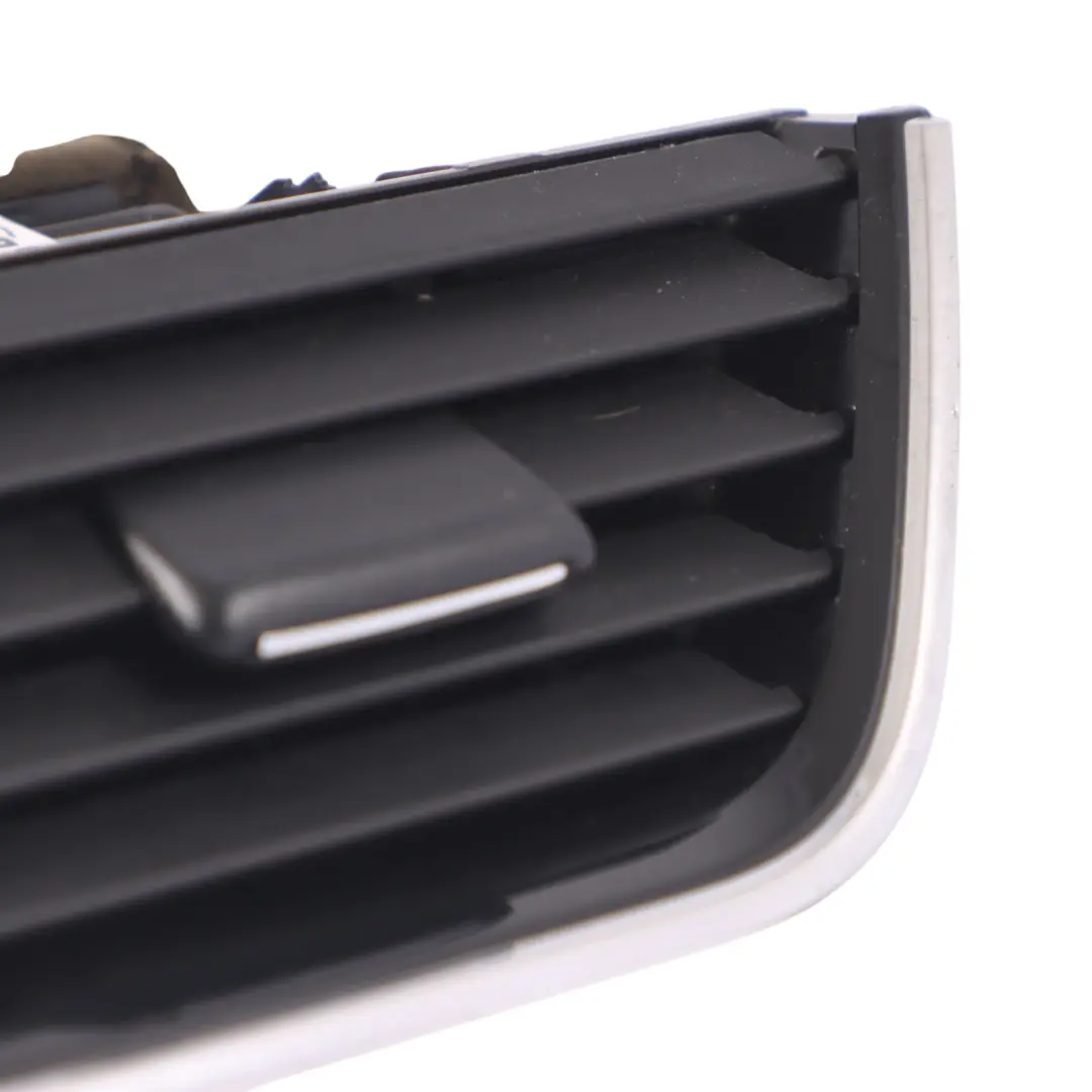 Skoda Octavia 5E Grille d'aération tableau de bord gauche - SKU 5E0819701C - Numéro de pièce 5E0819701C