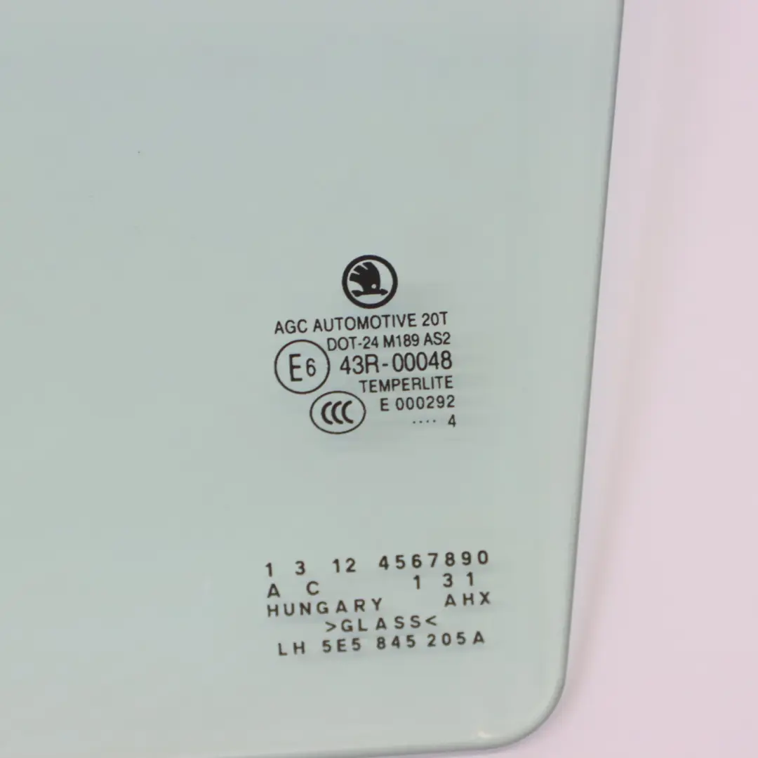 Vetro laterale porta posteriore AS2 Sinistro Skoda Octavia 5E - SKU 5E5845205A - Numero di parte 5E5845205A