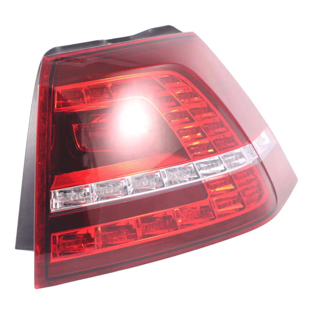 Volkswagen VW Golf VII Luz Trasera Luz Trasera Derecha Tailgate LED - SKU 5G0945208 - Número de pieza 5G0945208