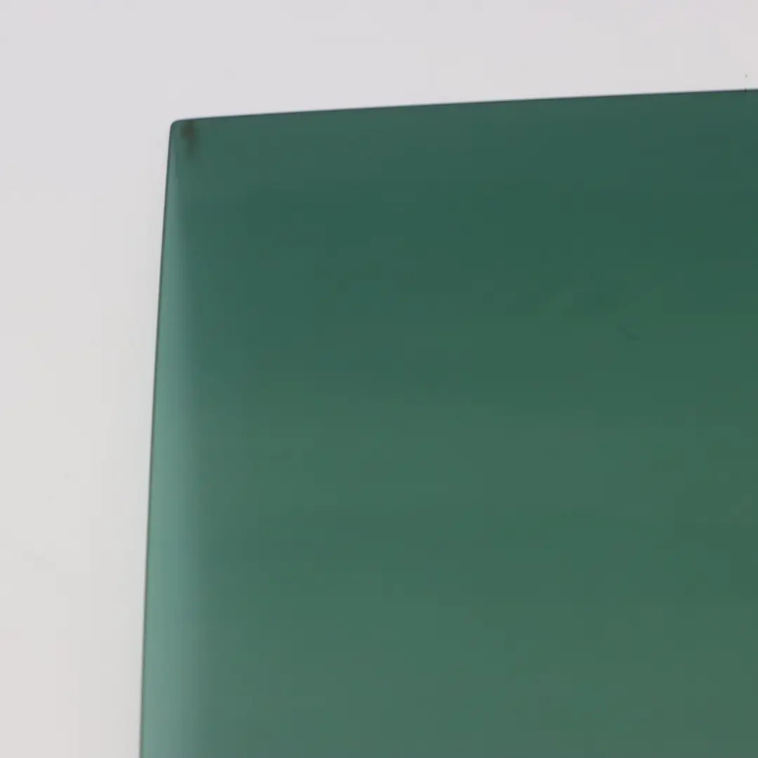 5G 5 Door Window Glass Tinted Rear Right O/S to Volkswagen Golf Mk7 with Part number 5G6845026A Volkswagen Golf Mk7 5G 5 Door Window Glass Tinted Rear Right O/S - SKU 5G6845026A - Part number 5G6845026A