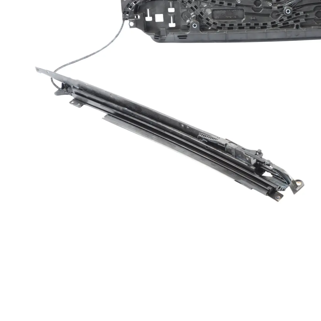 8Y Sunroof Sliding Roof Mechanism Assembly Roller Unit to Audi A3 S3 with Part number 5H0877045A Audi A3 S3 8Y Sunroof Sliding Roof Mechanism Assembly Roller Unit - SKU 5H0877045A - Part number 5H0877045A