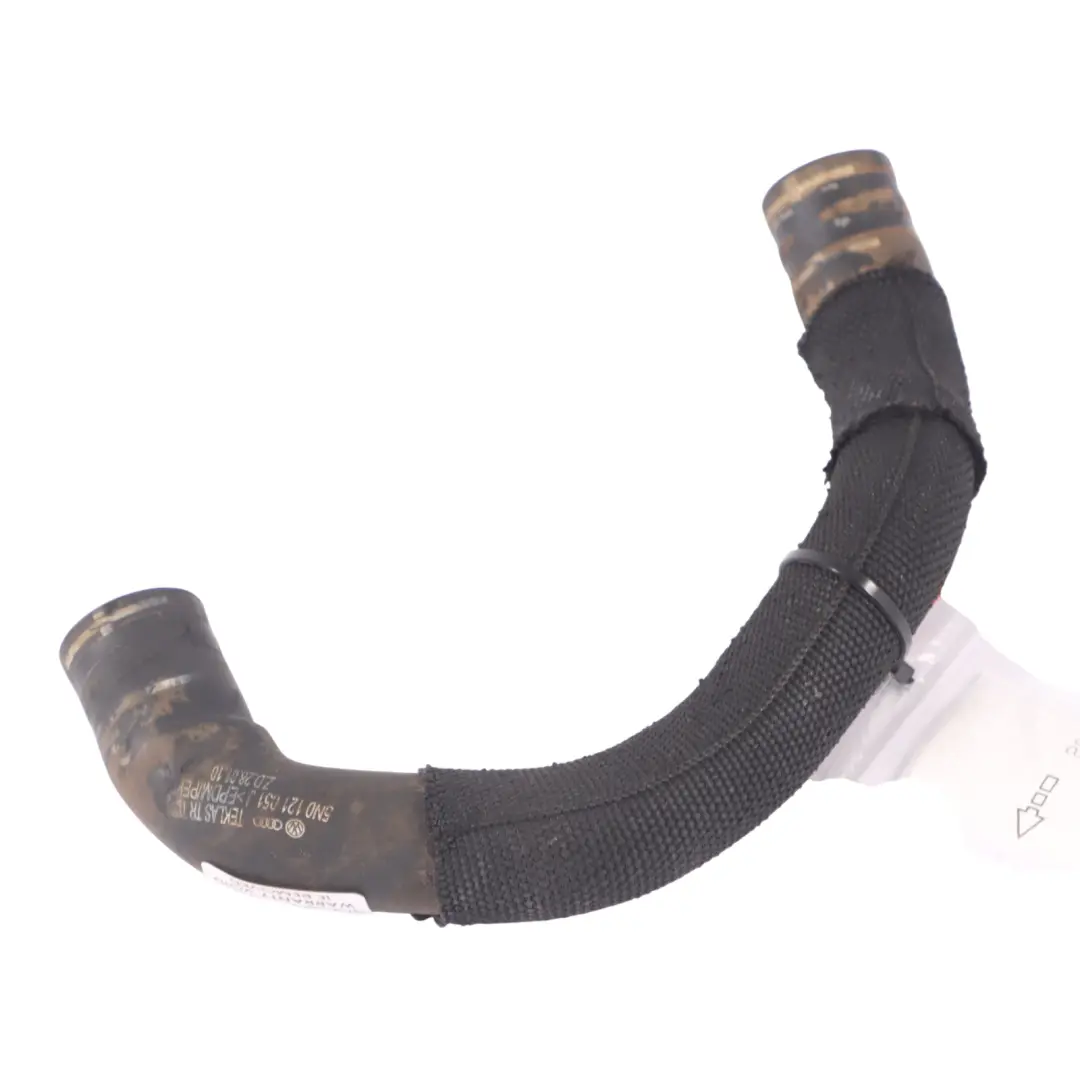 Przewód Rurka Rura Wody do Volkswagen Tiguan 5N 1.6 TDI o numerze 5N0121051J Volkswagen Tiguan 5N 1.6 TDI Przewód Rurka Rura Wody - SKU 5N0121051J - Numer Części 5N0121051J