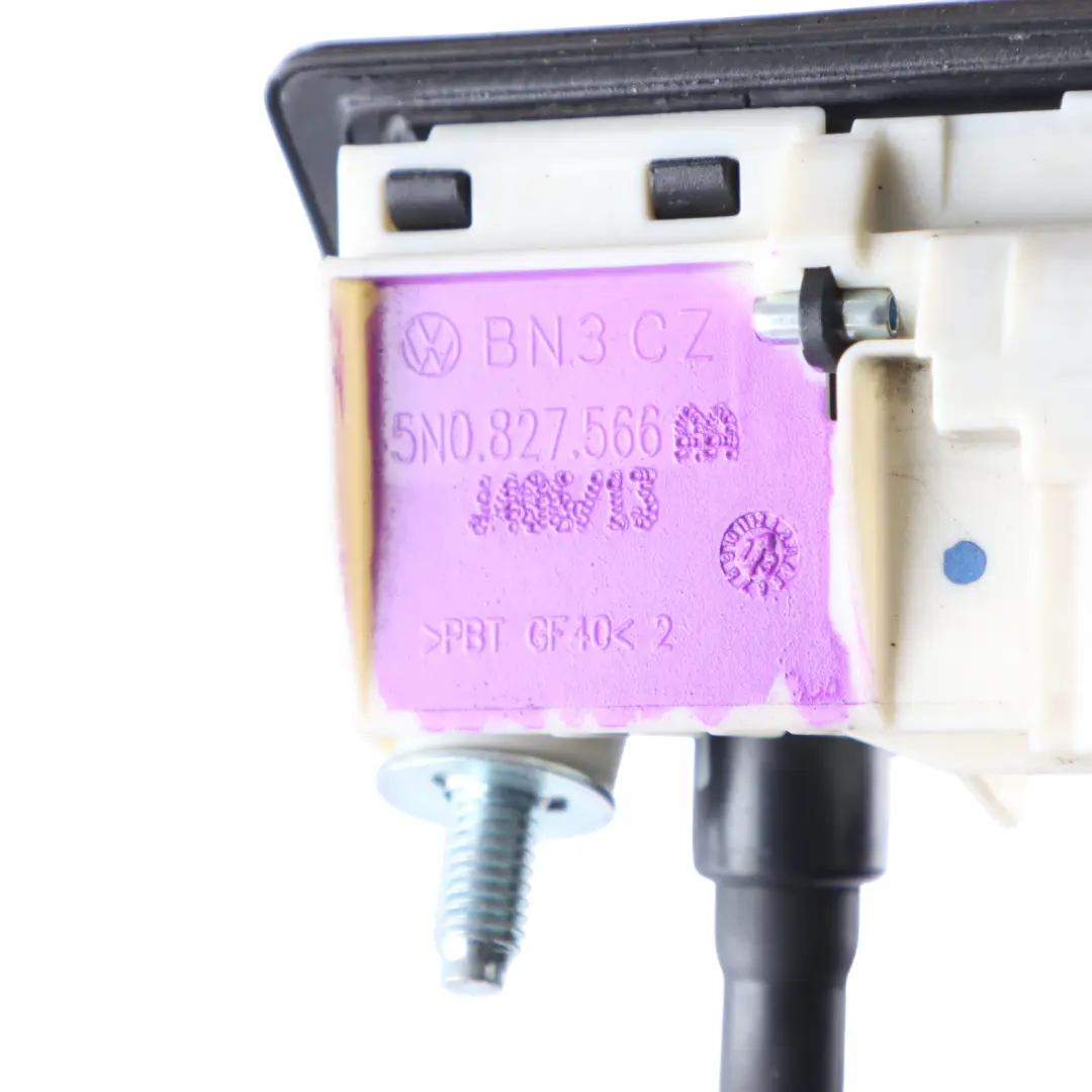 Klamka Tylnej Klapy Kamera Cofania Tył do Audi Q5 8R o numerze 5N0827566AA Audi Q5 8R Klamka Tylnej Klapy Kamera Cofania Tył - SKU 5N0827566AA - Numer Części 5N0827566AA