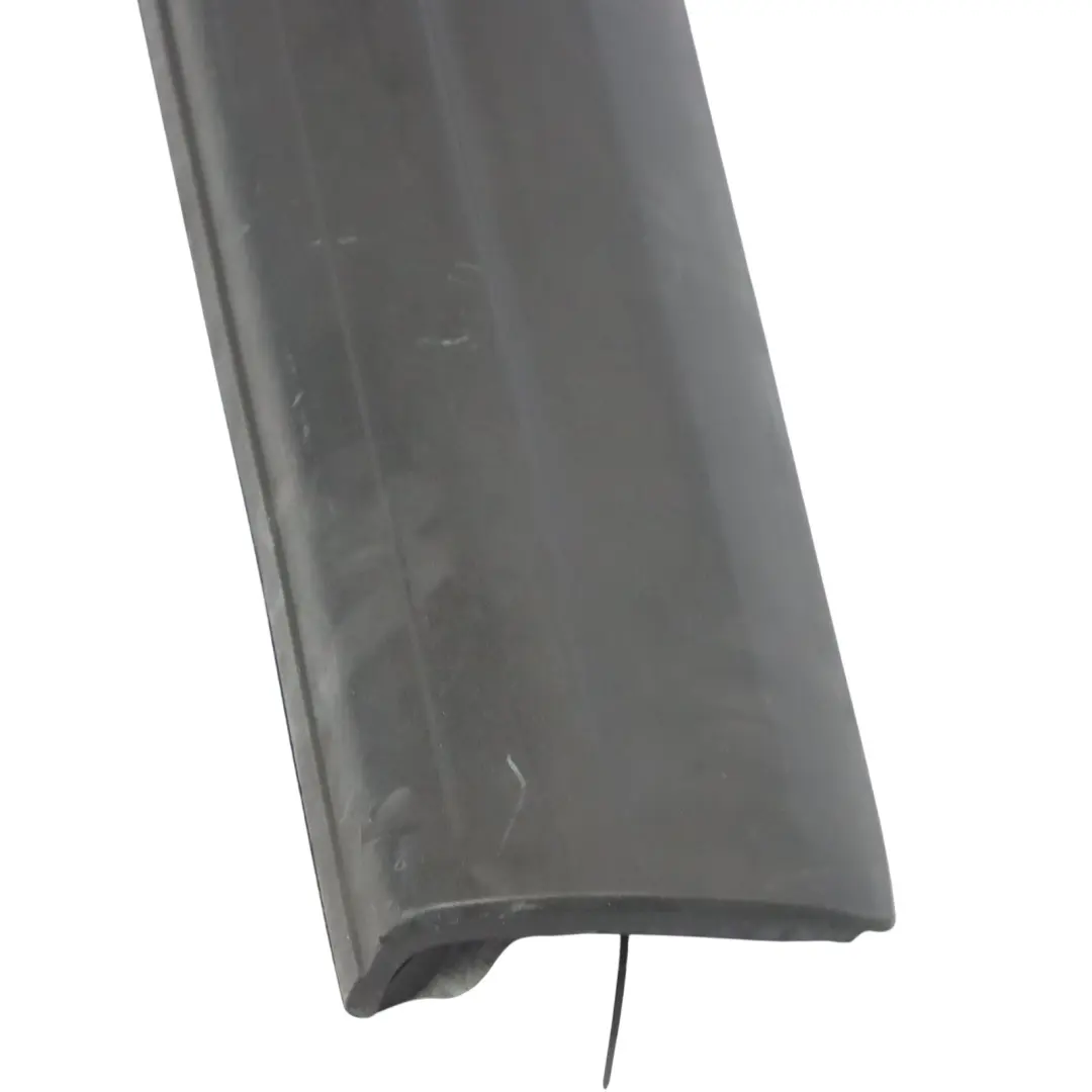 Garniture de Porte Cache Inférieur Avant Droit 5N0854940 pour Volkswagen Tiguan 5N à propos du numéro de pièce 5N0854940A Volkswagen Tiguan 5N Garniture de Porte Cache Inférieur Avant Droit 5N0854940 - SKU 5N0854940A - Numéro de pièce 5N0854940A