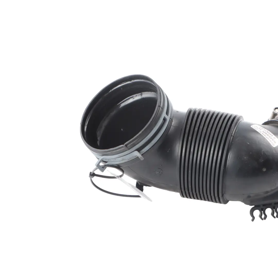 Tuyau D'Admission D'Air pour Audi A3 8V 2.0 TDI à propos du numéro de pièce 5Q0129654E Audi A3 8V 2.0 TDI Tuyau D'Admission D'Air - SKU 5Q0129654E - Numéro de pièce 5Q0129654E