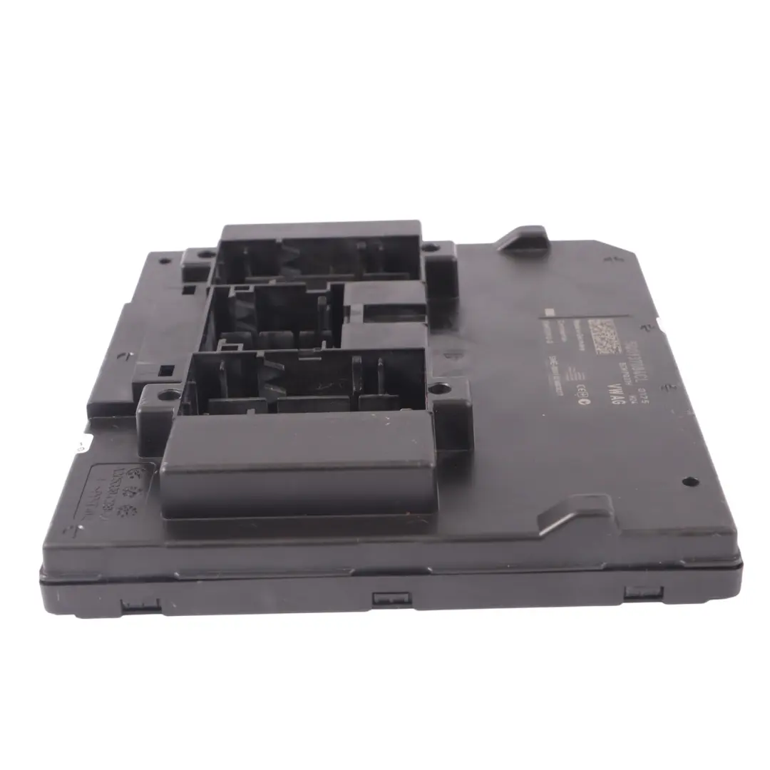 Convenience Body Control Module Unit ECU to Volkswagen Golf Mk7 BCM with Part number 5Q0937084CL Volkswagen Golf Mk7 BCM Convenience Body Control Module Unit ECU - SKU 5Q0937084CL - Part number 5Q0937084CL