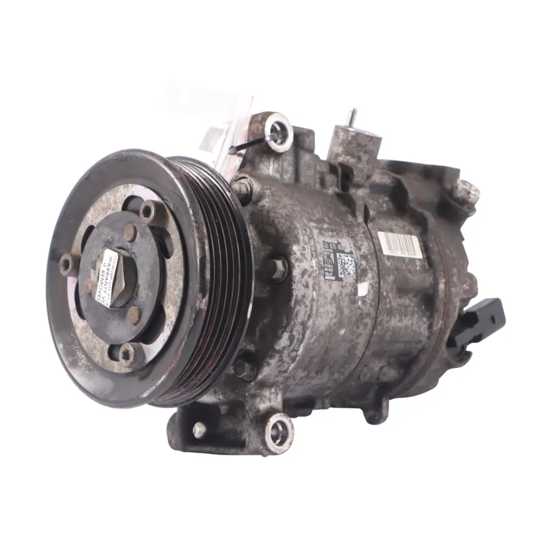 5G 1.6 TDI CLHA Pompe air conditionné Compresseur pour VW Volkswagen Golf à propos du numéro de pièce 5Q0820803F VW Volkswagen Golf 5G 1.6 TDI CLHA Pompe air conditionné Compresseur - SKU 5Q0820803F - Numéro de pièce 5Q0820803F