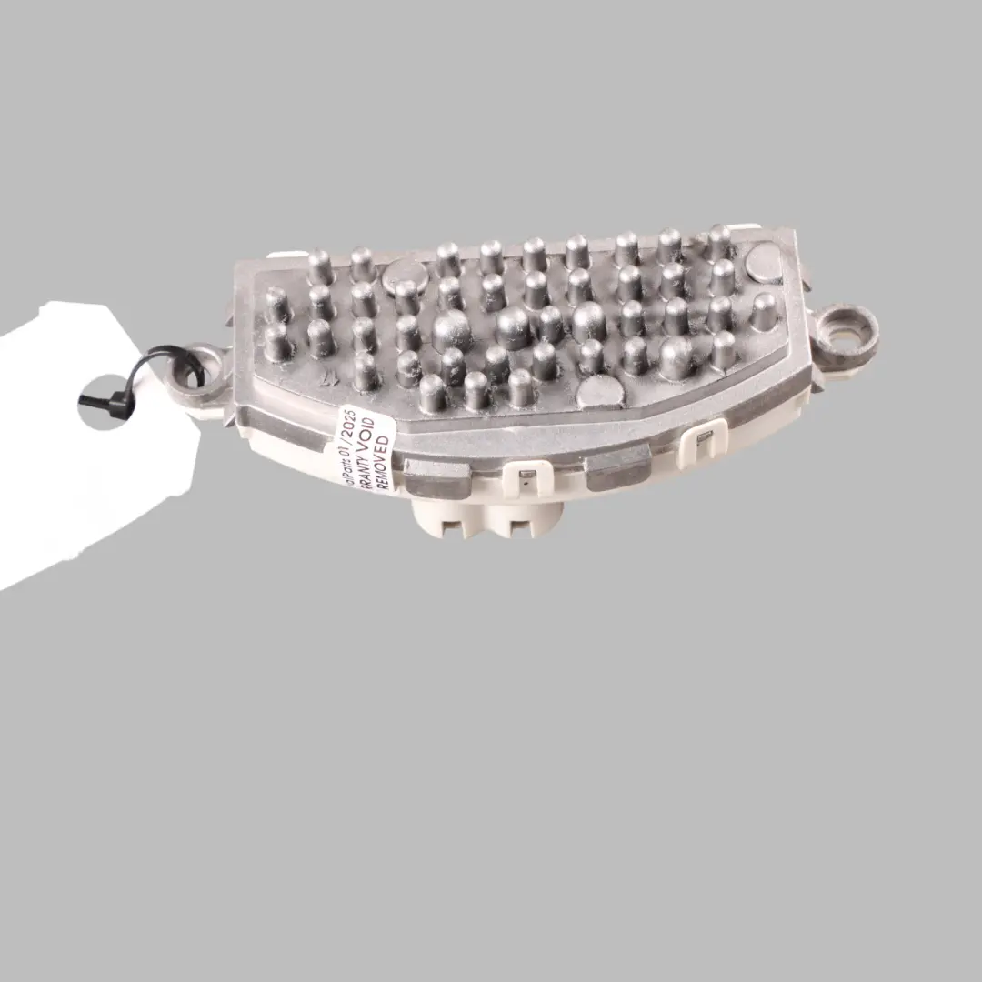 Motore Soffiante Riscaldatore Ventola Resistore Regolatore per Audi A3 8V con numero di parte 5Q0907521C Audi A3 8V Motore Soffiante Riscaldatore Ventola Resistore Regolatore - SKU 5Q0907521C - Numero di parte 5Q0907521C