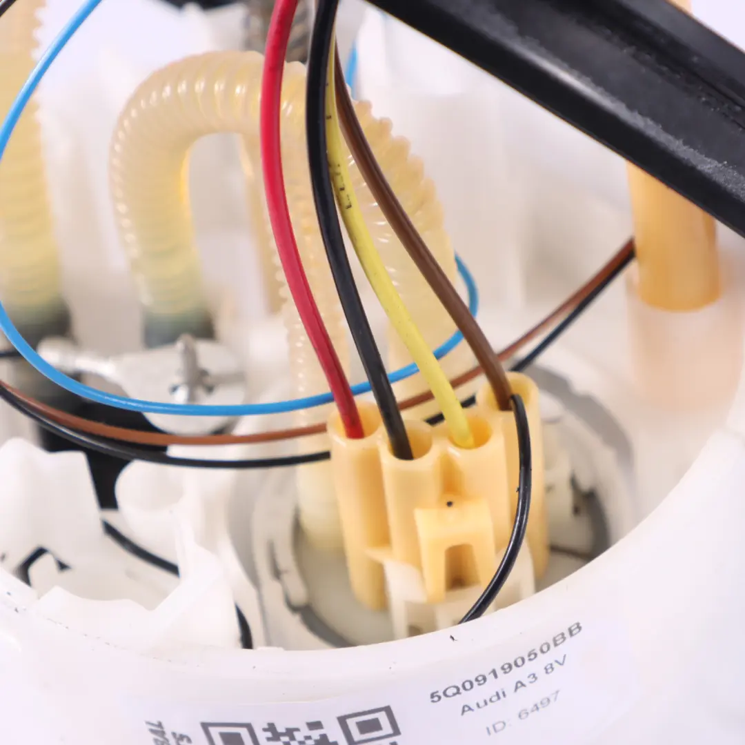 Unità sender pompa carburante serbatoio gasolio per Audi A3 8V 1.6 TDI con numero di parte 5Q0919050BB Audi A3 8V 1.6 TDI Unità sender pompa carburante serbatoio gasolio - SKU 5Q0919050BB - Numero di parte 5Q0919050BB