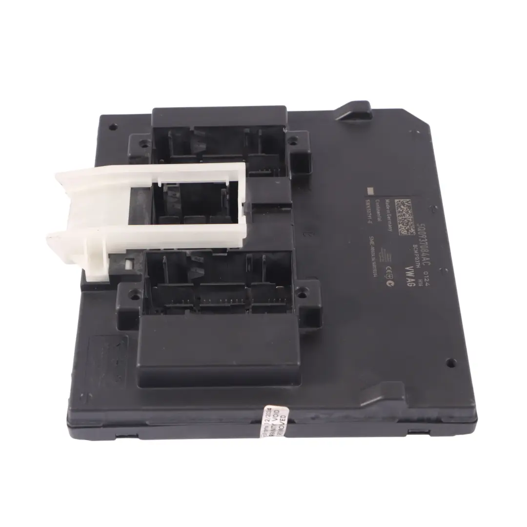 Body Control Comfort Module BCM ECU Unit to Skoda Octavia 5E Audi A3 8V with Part number 5Q0937084AC Skoda Octavia 5E Audi A3 8V Body Control Comfort Module BCM ECU Unit - SKU 5Q0937084AC - Part number 5Q0937084AC