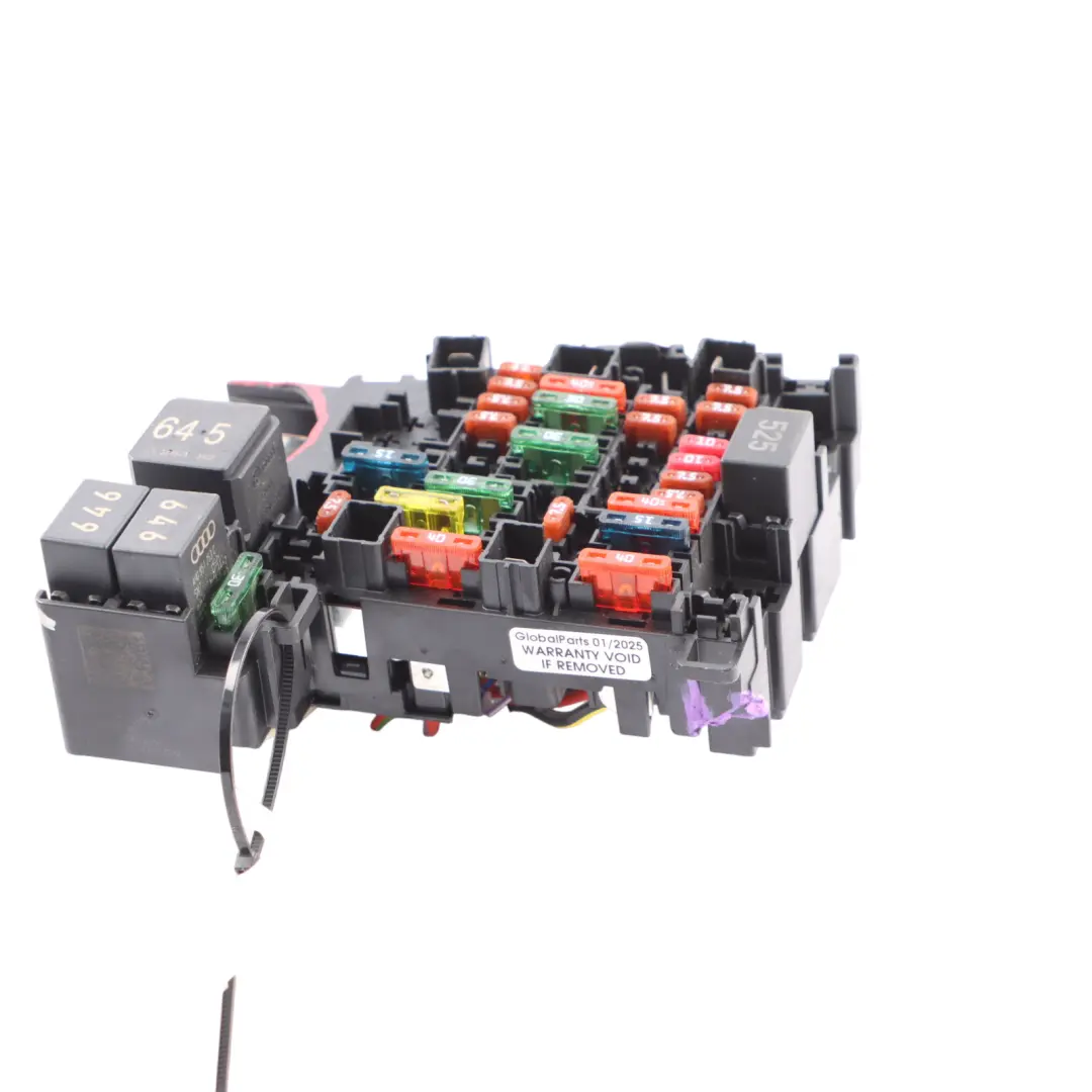 Fuse Relay Box Module Electrical Control Unit to Audi A3 8V with Part number 5Q0937615C Audi A3 8V Fuse Relay Box Module Electrical Control Unit - SKU 5Q0937615C - Part number 5Q0937615C