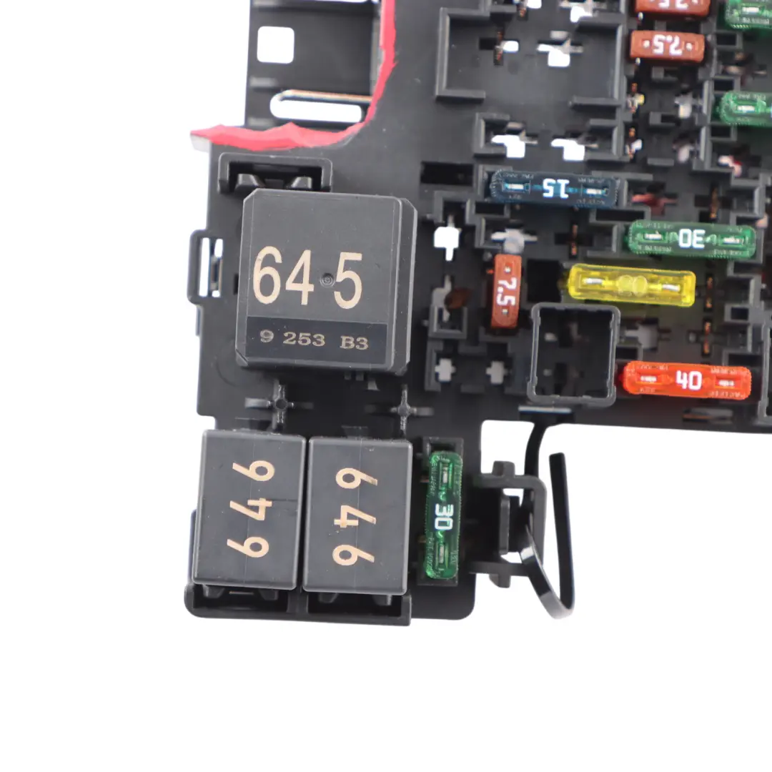 Fuse Relay Box Module Electrical Control Unit to Audi A3 8V with Part number 5Q0937615C Audi A3 8V Fuse Relay Box Module Electrical Control Unit - SKU 5Q0937615C - Part number 5Q0937615C