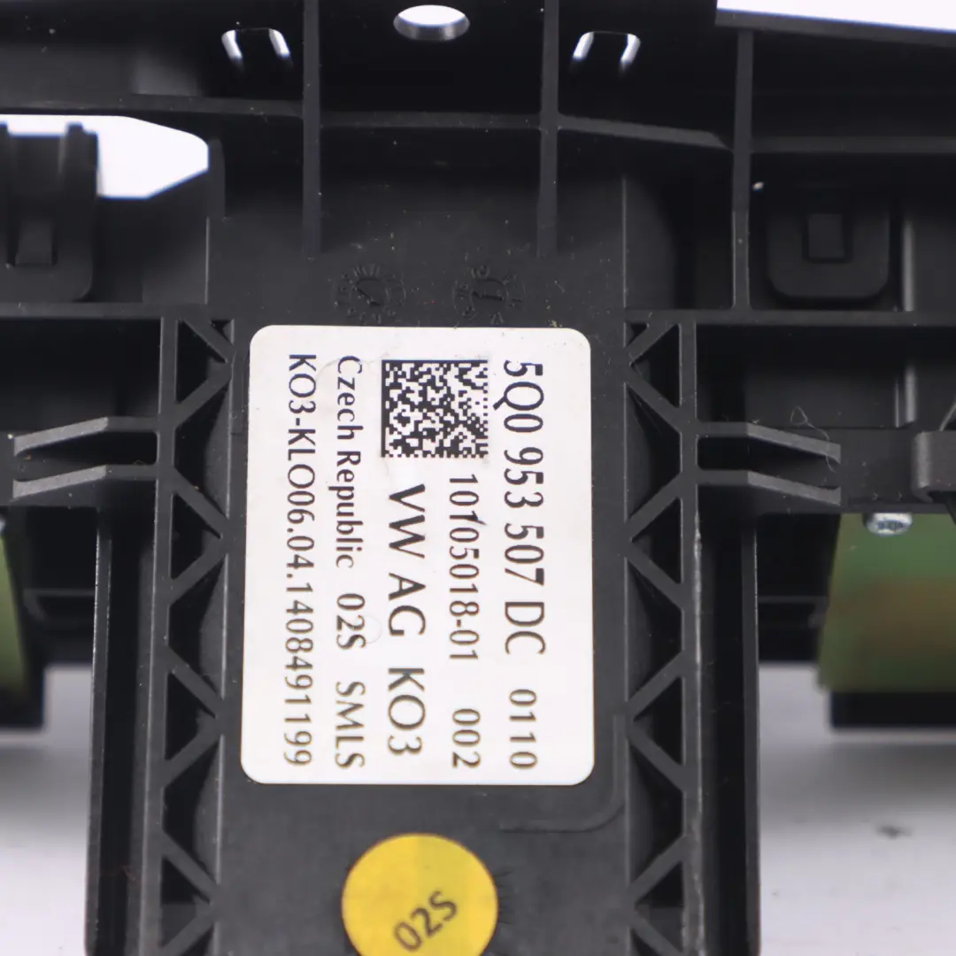 Interruttore Leva Indicatore Tergicristallo Volante per Skoda Octavia 5E con numero di parte 5Q0953507DC Skoda Octavia 5E Interruttore Leva Indicatore Tergicristallo Volante - SKU 5Q0953507DC - Numero di parte 5Q0953507DC