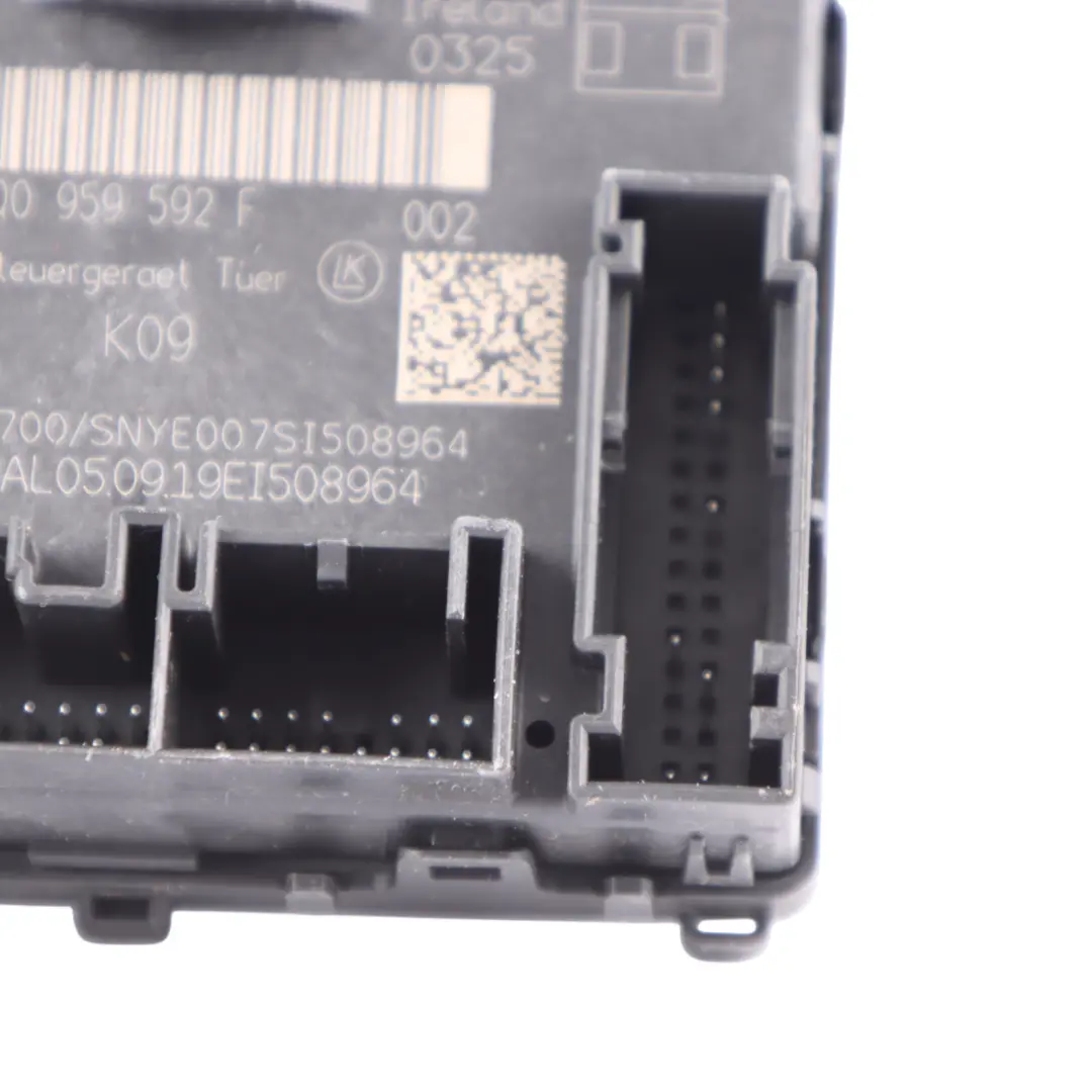 Moduł Drzwi ECU Przód Lewy do Audi A3 8V Volkswagen Golf 7 o numerze 5Q0959592F Audi A3 8V Volkswagen Golf 7 Moduł Drzwi ECU Przód Lewy - SKU 5Q0959592F - Numer Części 5Q0959592F